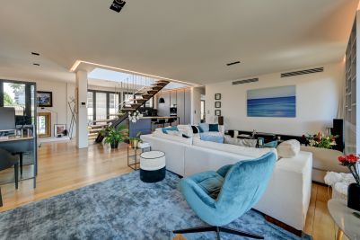 Sale Luxury house Aix-en-Provence 6&nbsp;Rooms 195&nbsp;m²
