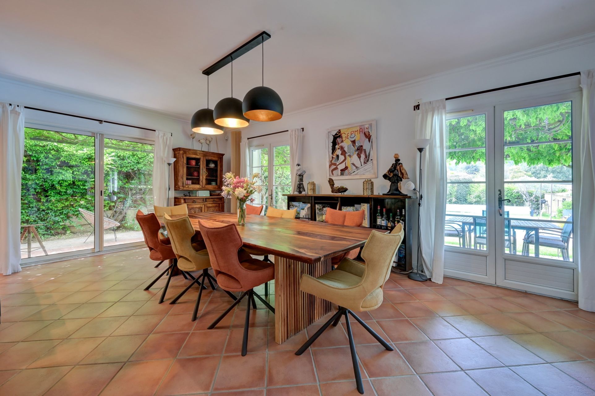 luxury house 8 Rooms for sale on BOUC BEL AIR (13320)
