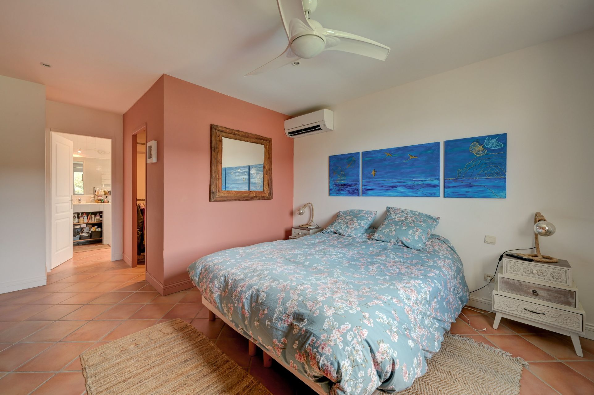 luxury house 8 Rooms for sale on BOUC BEL AIR (13320)