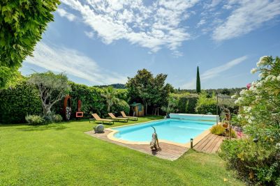 Sale Luxury house Bouc-Bel-Air 8&nbsp;Rooms 211&nbsp;m²
