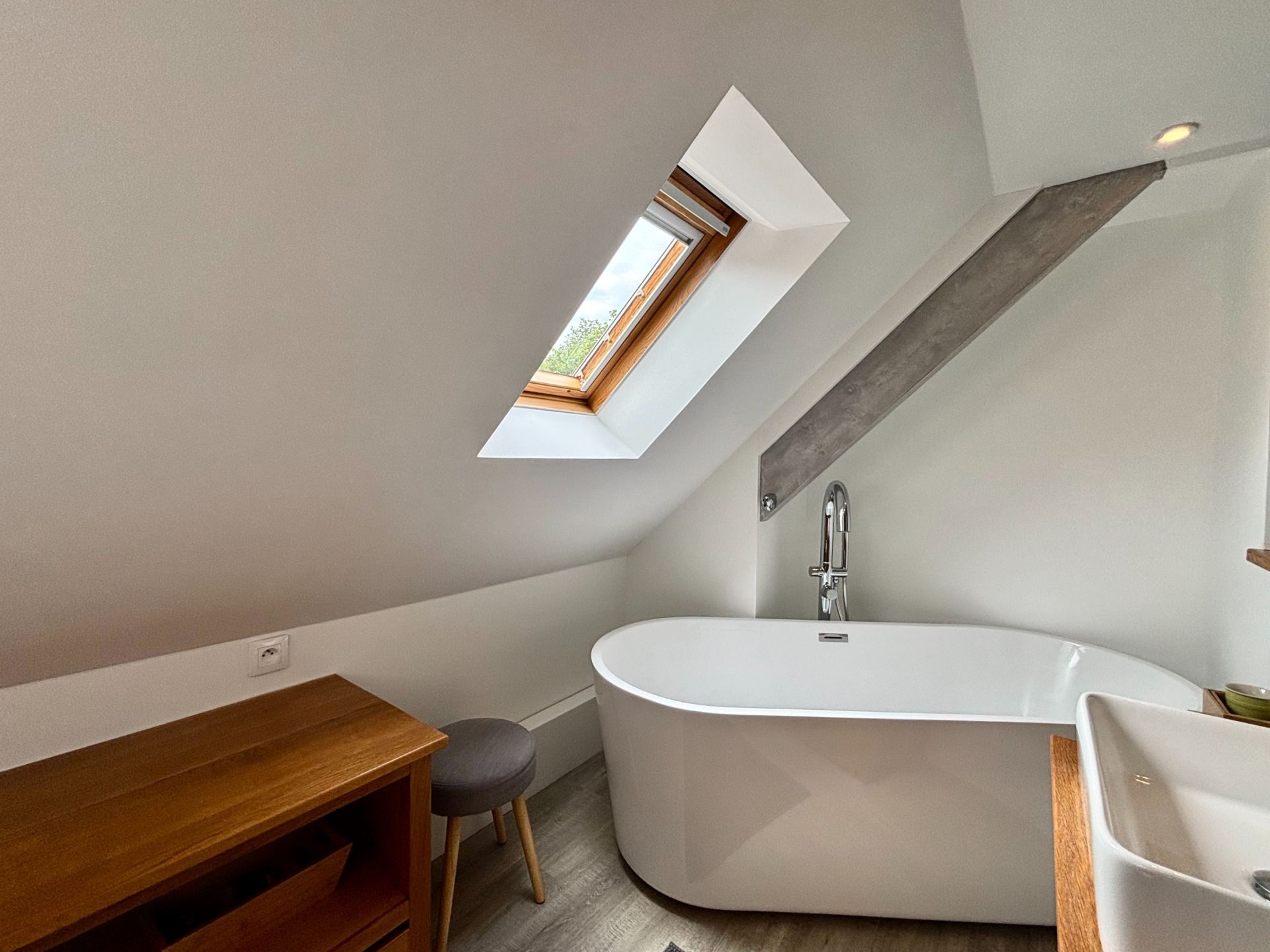 luxury house 8 Rooms for sale on BAILLEUL LA VALLEE (27260)