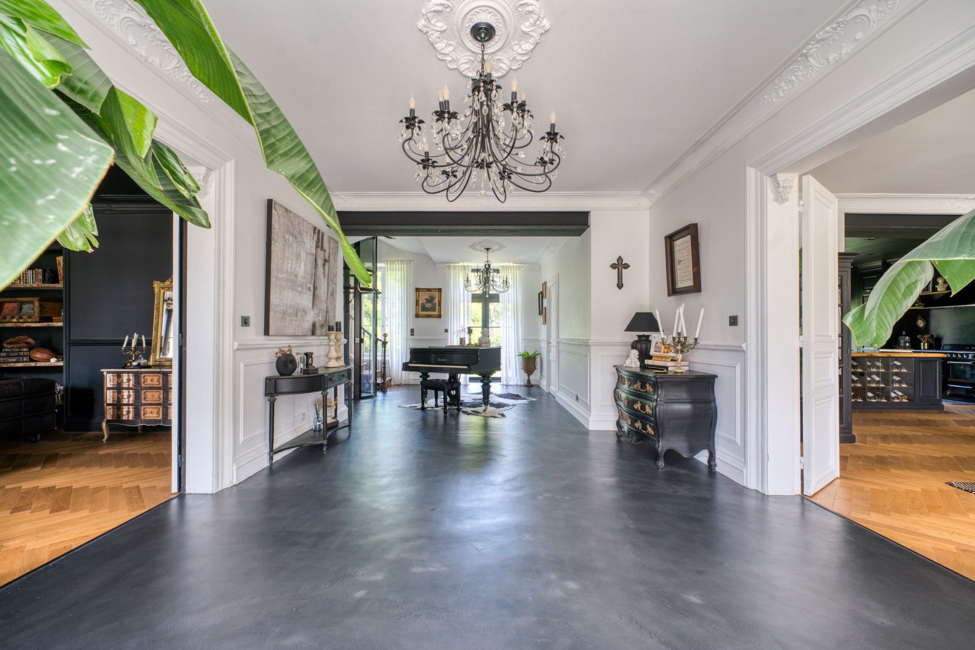 castle 23 Rooms for sale on ST JULIEN DE L ESCAP (17400)