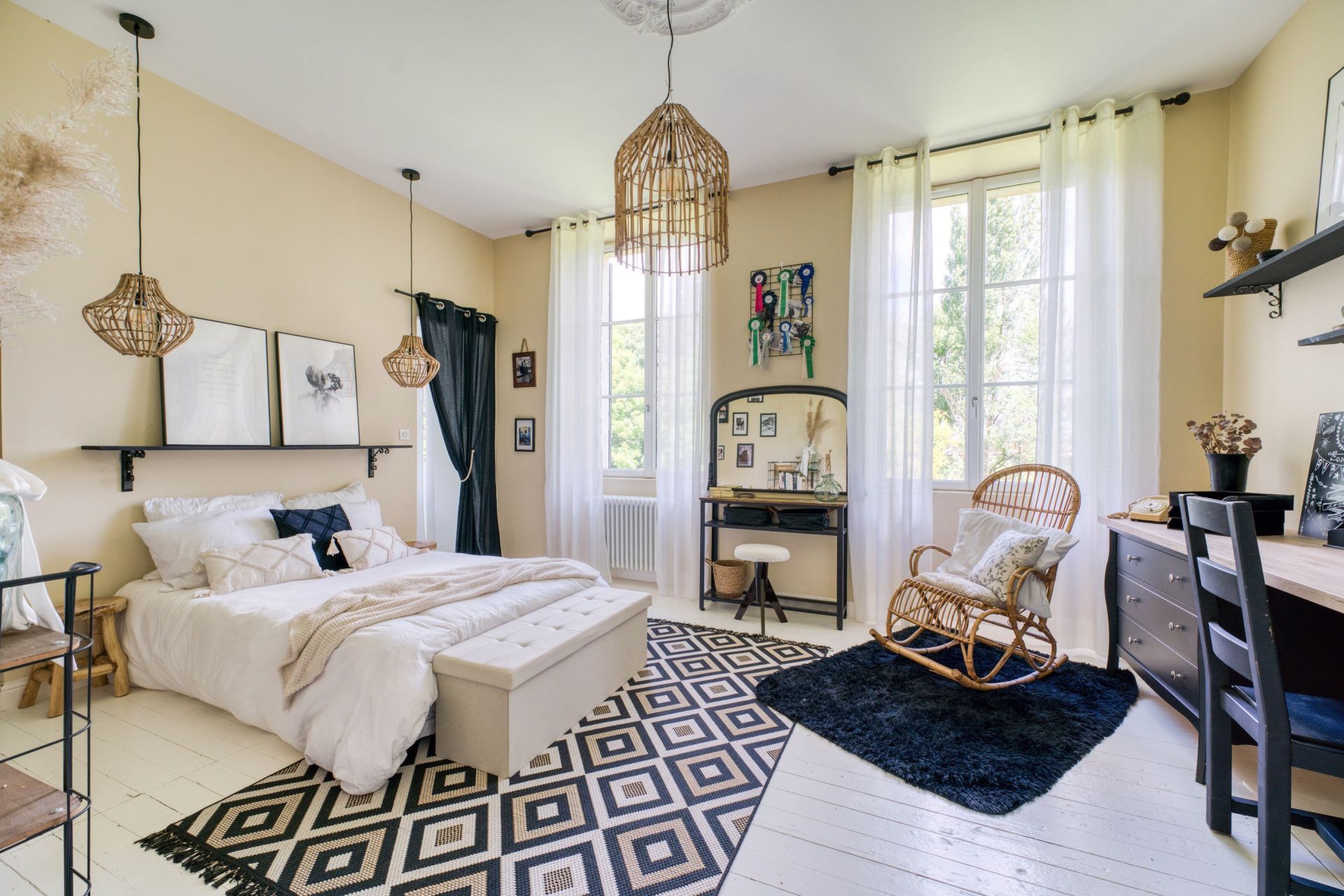castle 23 Rooms for sale on ST JULIEN DE L ESCAP (17400)