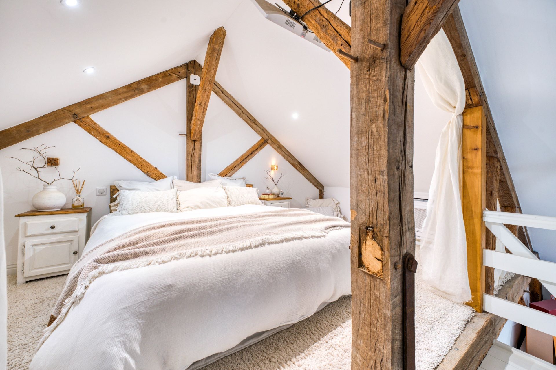 castle 23 Rooms for sale on ST JULIEN DE L ESCAP (17400)