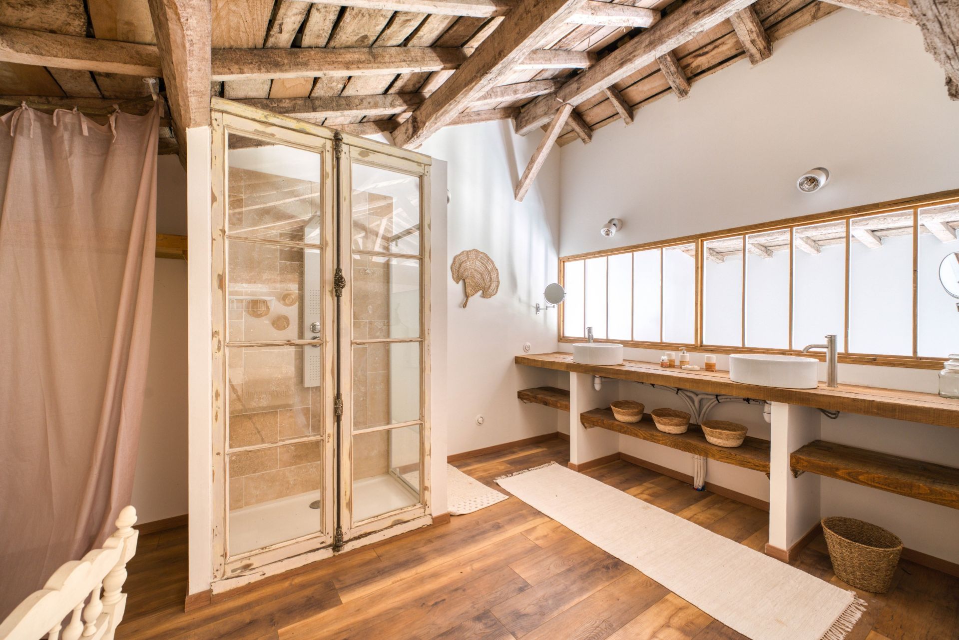 castle 23 Rooms for sale on ST JULIEN DE L ESCAP (17400)