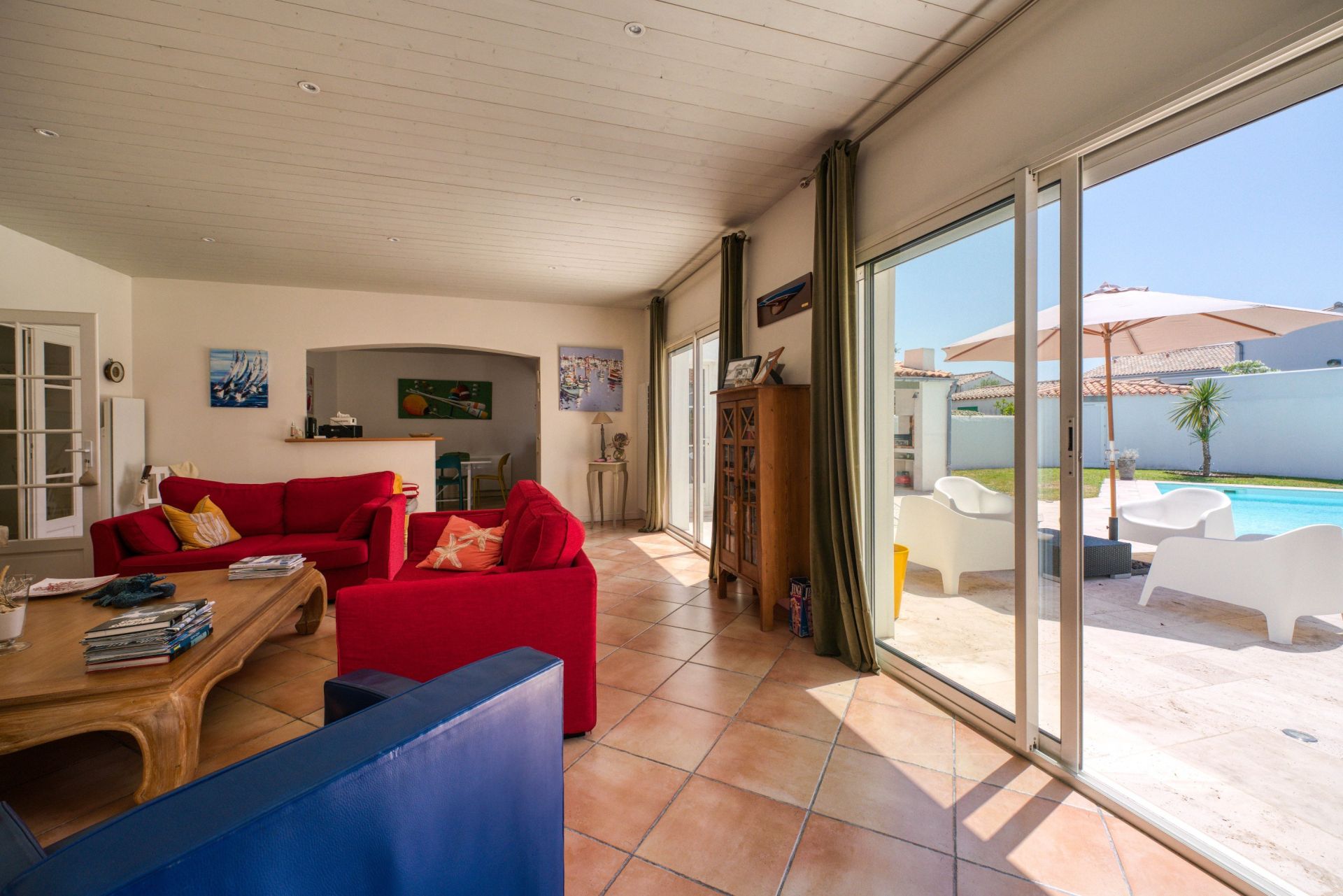 luxury house 5 Rooms for sale on LA FLOTTE (17630)
