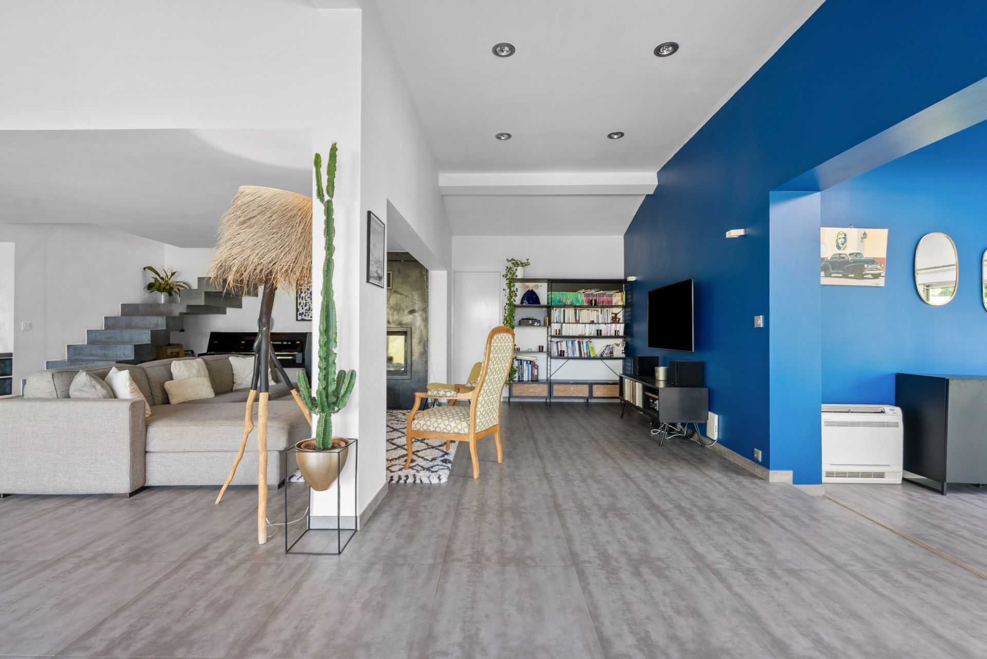 luxury house 5 Rooms for rent on AUBAGNE (13400)