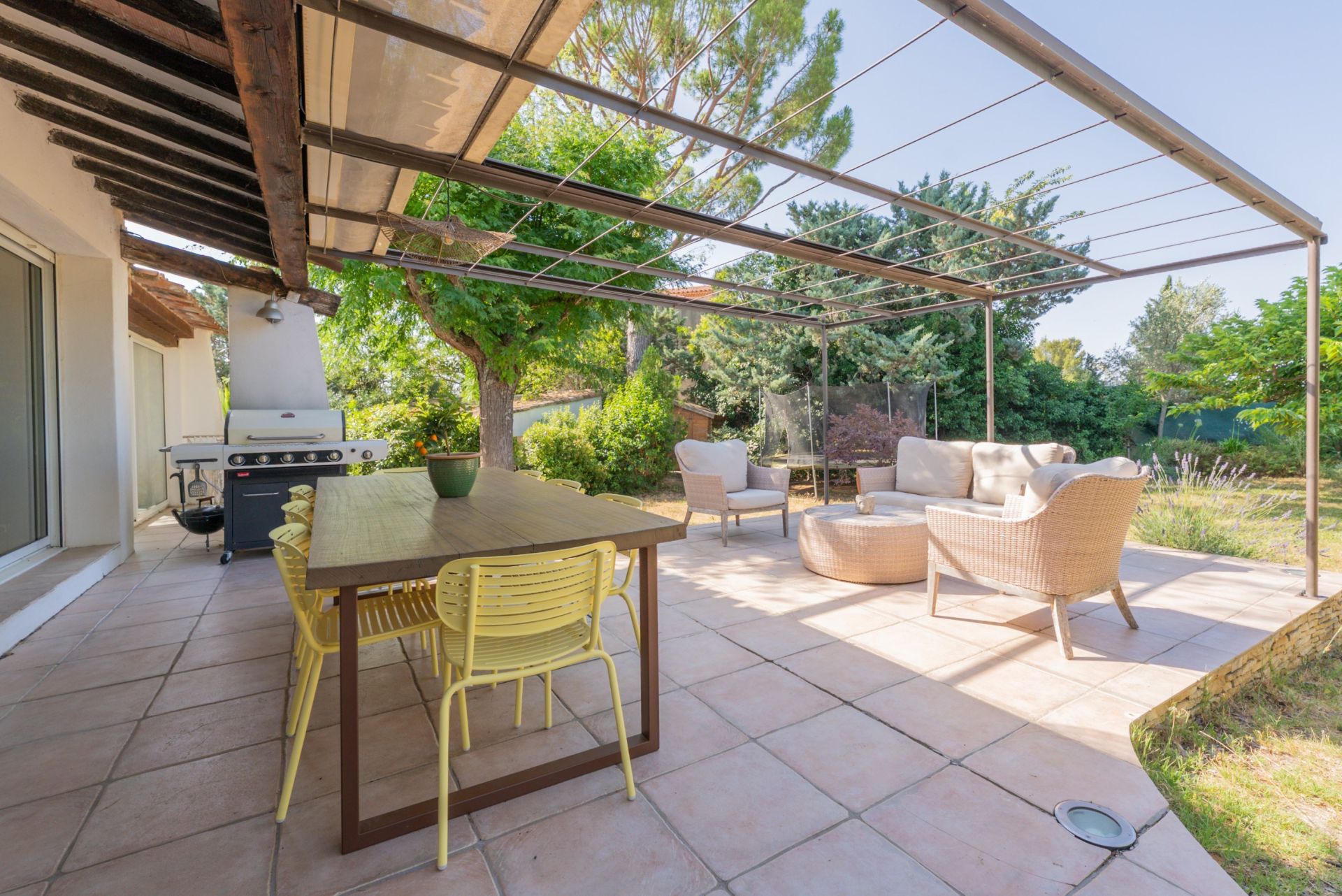 luxury house 5 Rooms for rent on AUBAGNE (13400)