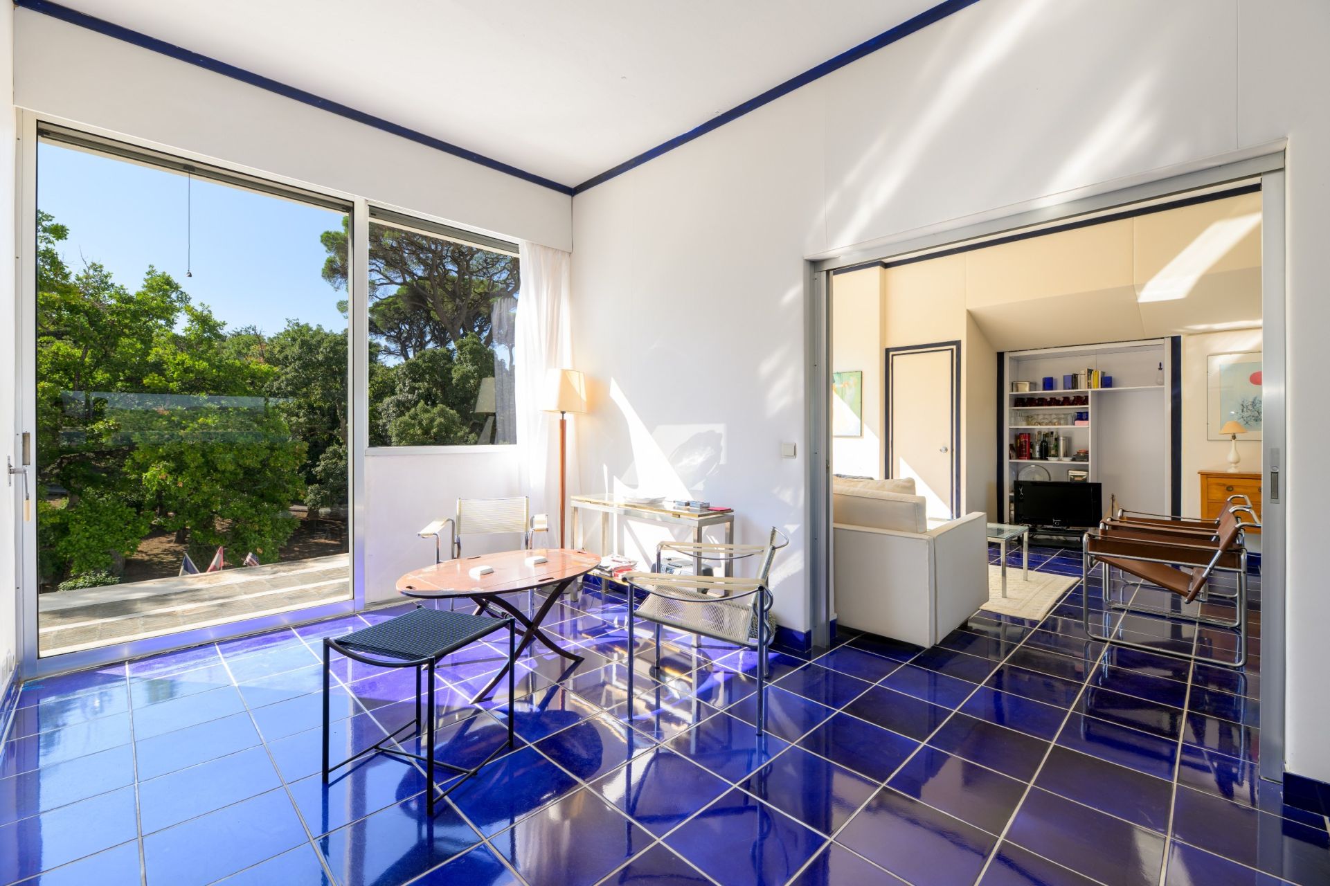 luxury apartment 3 Rooms for sale on ST TROPEZ (83990)