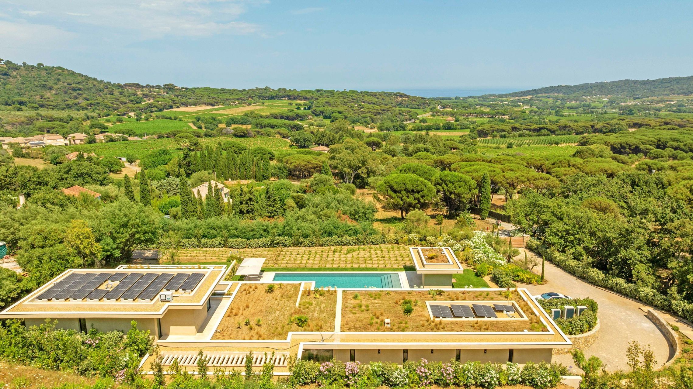 maison contemporaine 10 Pièces en vente sur RAMATUELLE (83350)