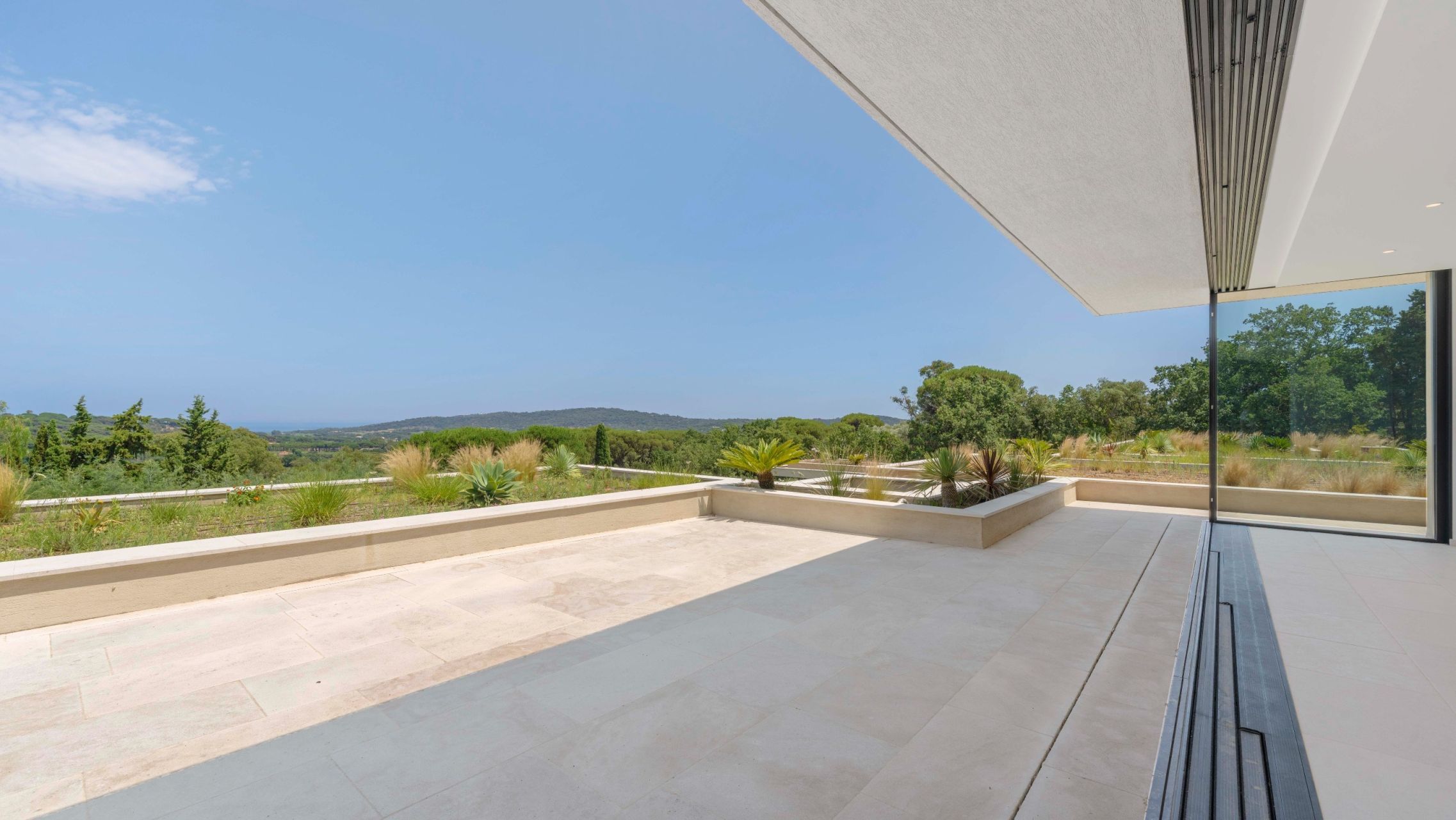 maison contemporaine 10 Pièces en vente sur RAMATUELLE (83350)