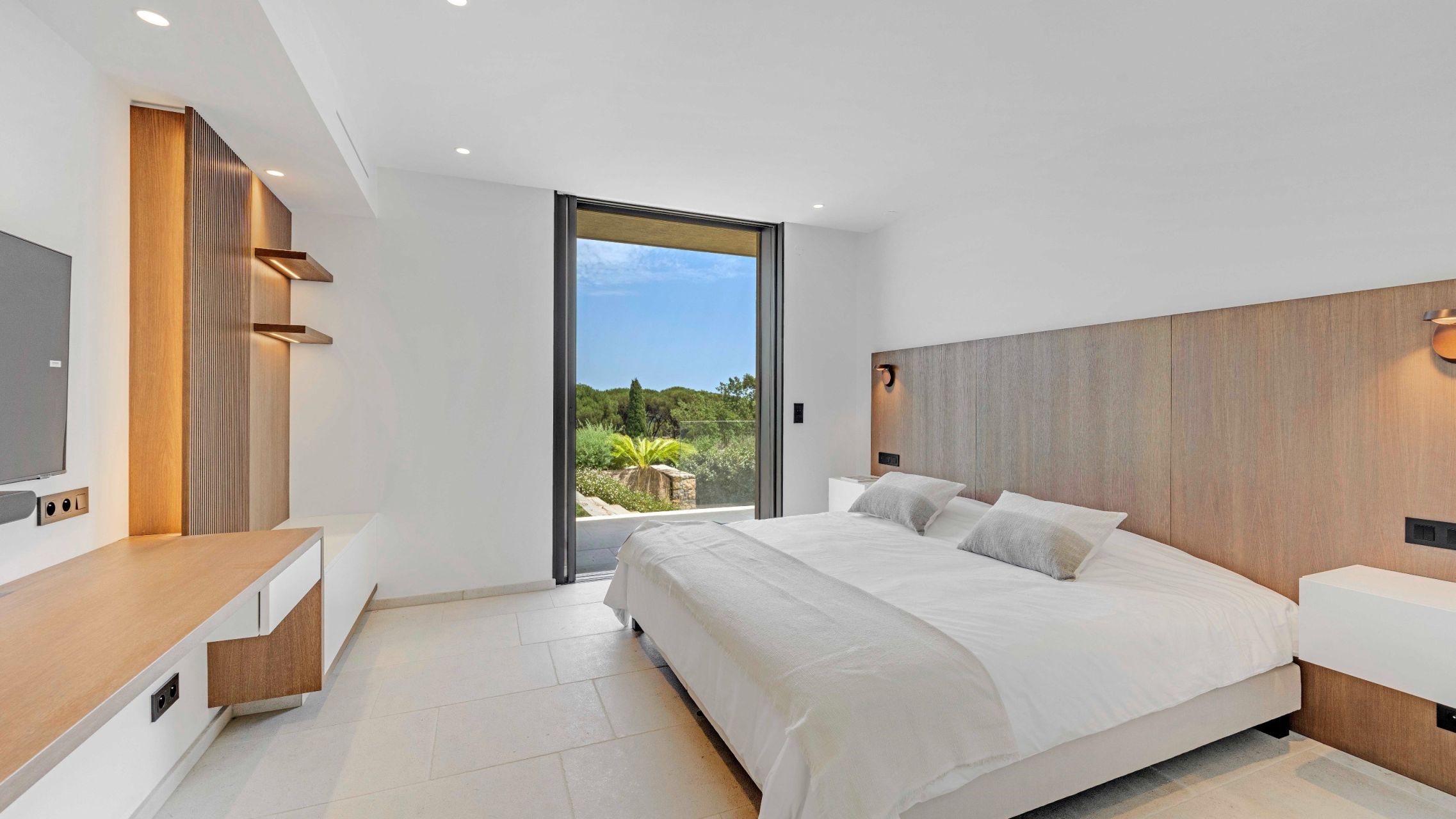maison contemporaine 10 Pièces en vente sur RAMATUELLE (83350)