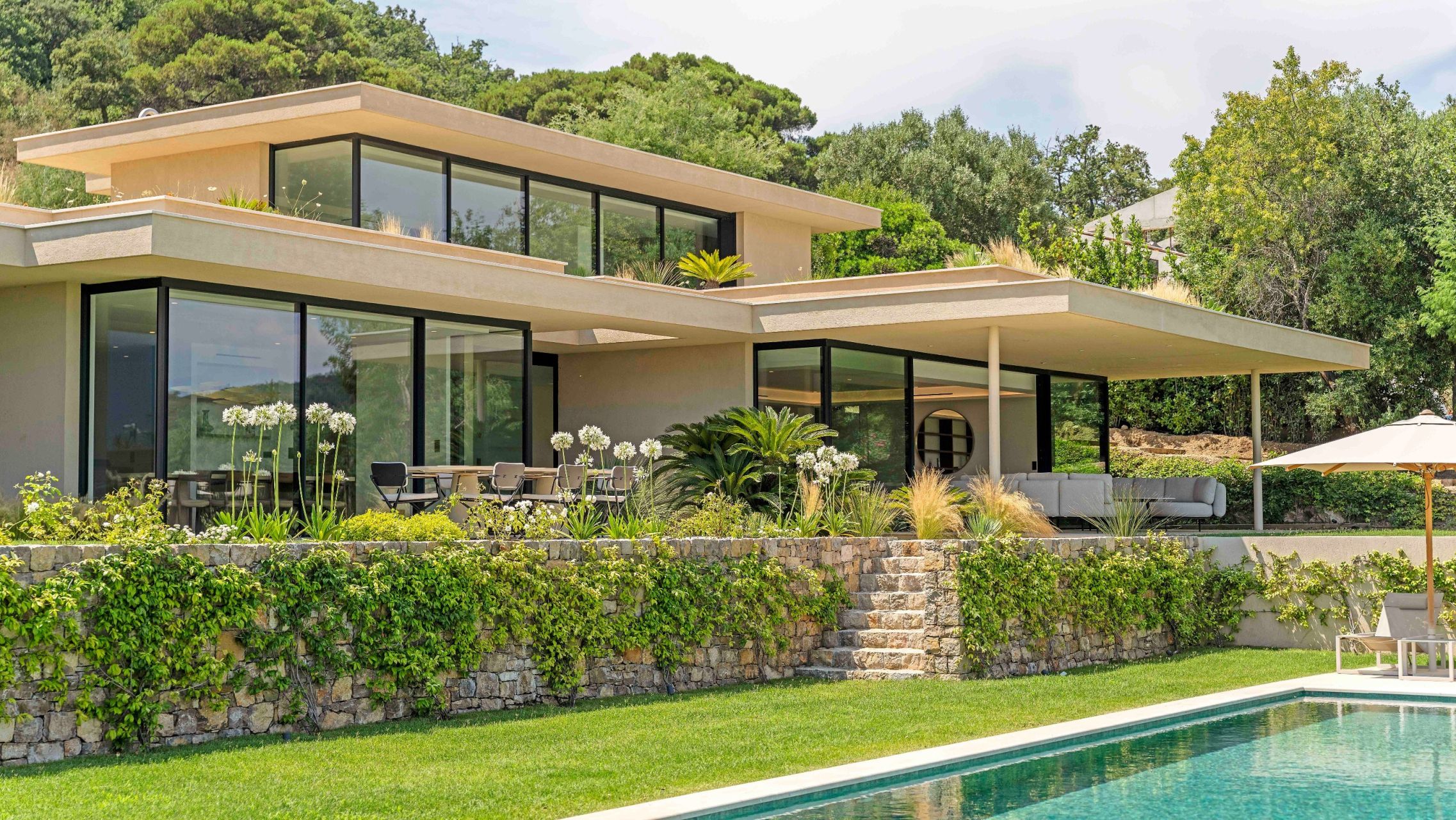 maison contemporaine 10 Pièces en vente sur RAMATUELLE (83350)