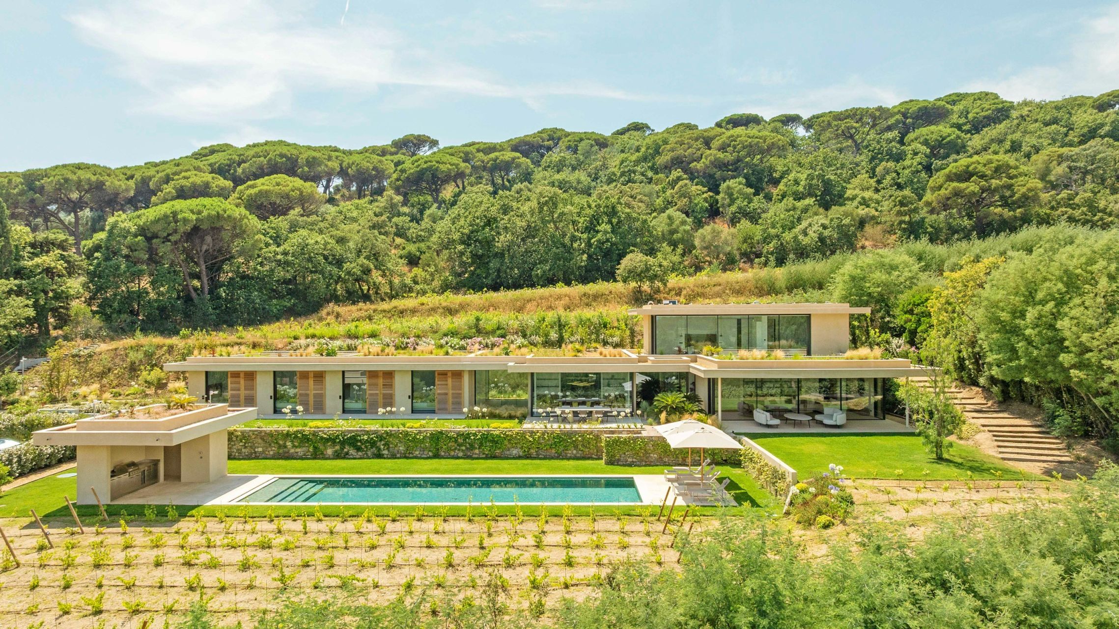 maison contemporaine 10 Pièces en vente sur RAMATUELLE (83350)