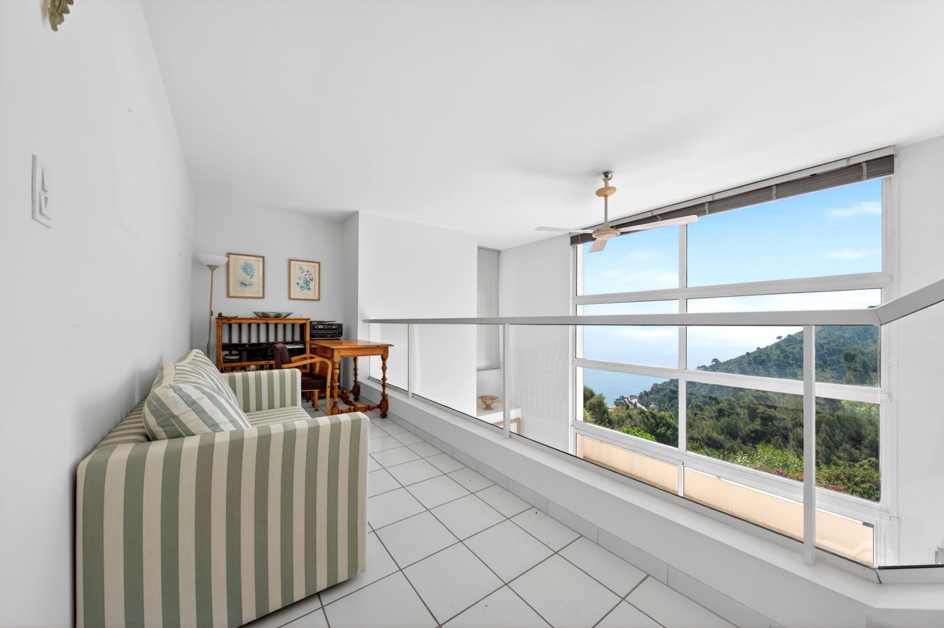 luxury villa 7 Rooms for sale on EZE (06360)