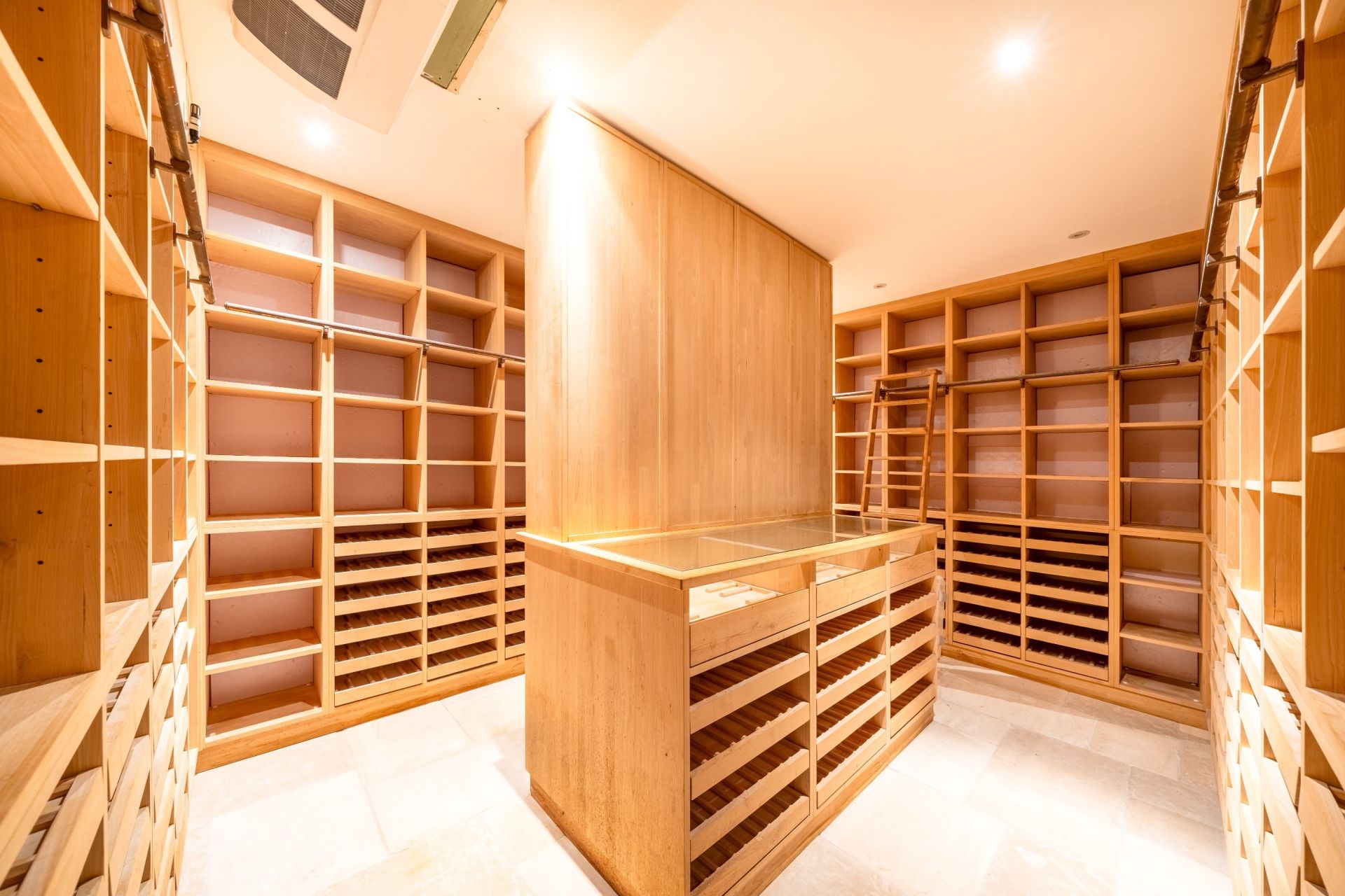 maison de luxe 15 Pièces en vente sur MESSERY (74140)