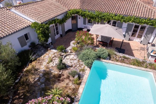 Sale Luxury house Le Bois-Plage-en-Ré 8&nbsp;Rooms 200&nbsp;m²
