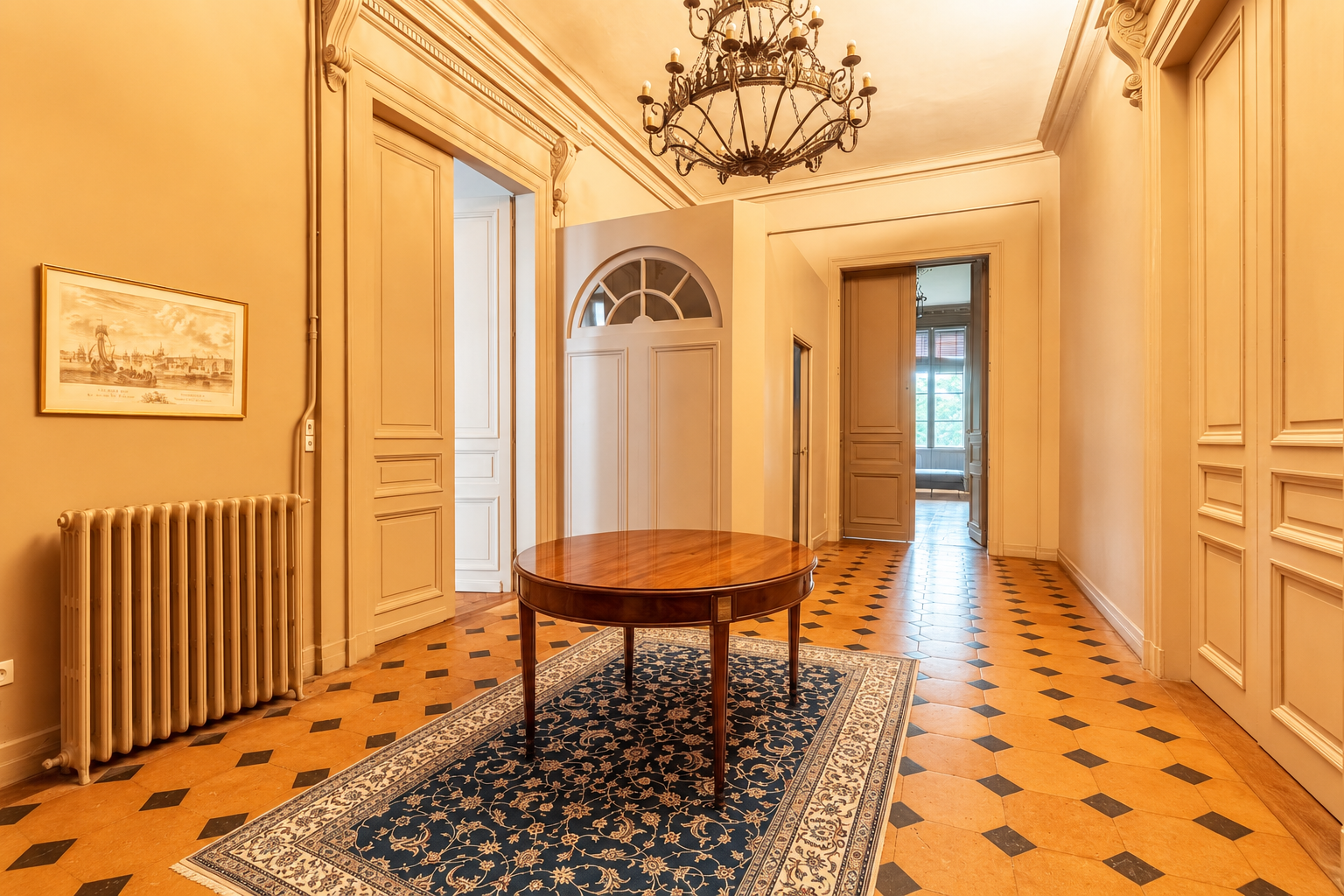 luxury apartment 9 Rooms for sale on BORDEAUX (33000)