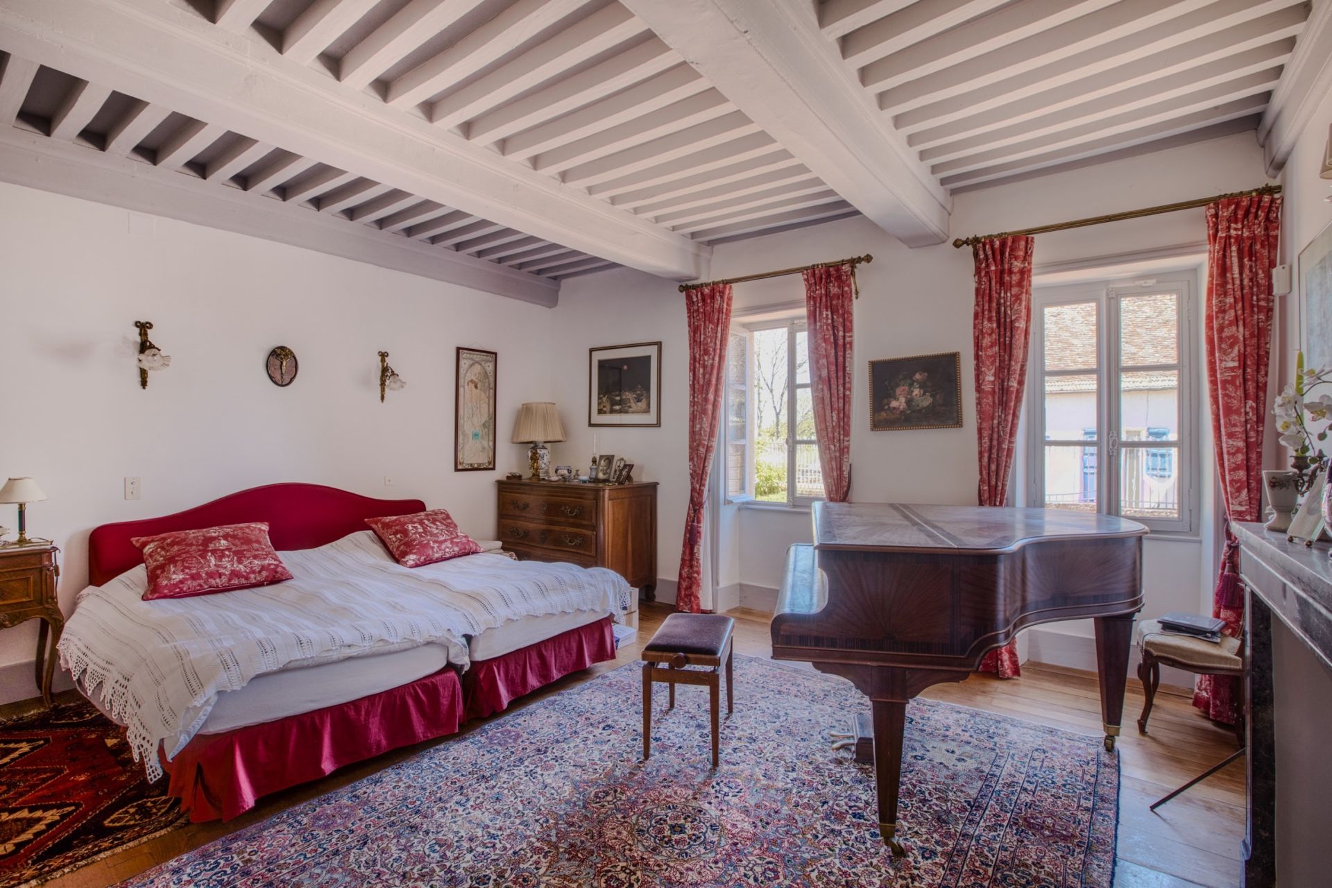 maison de luxe 8 Pièces en vente sur PARAY LE MONIAL (71600)