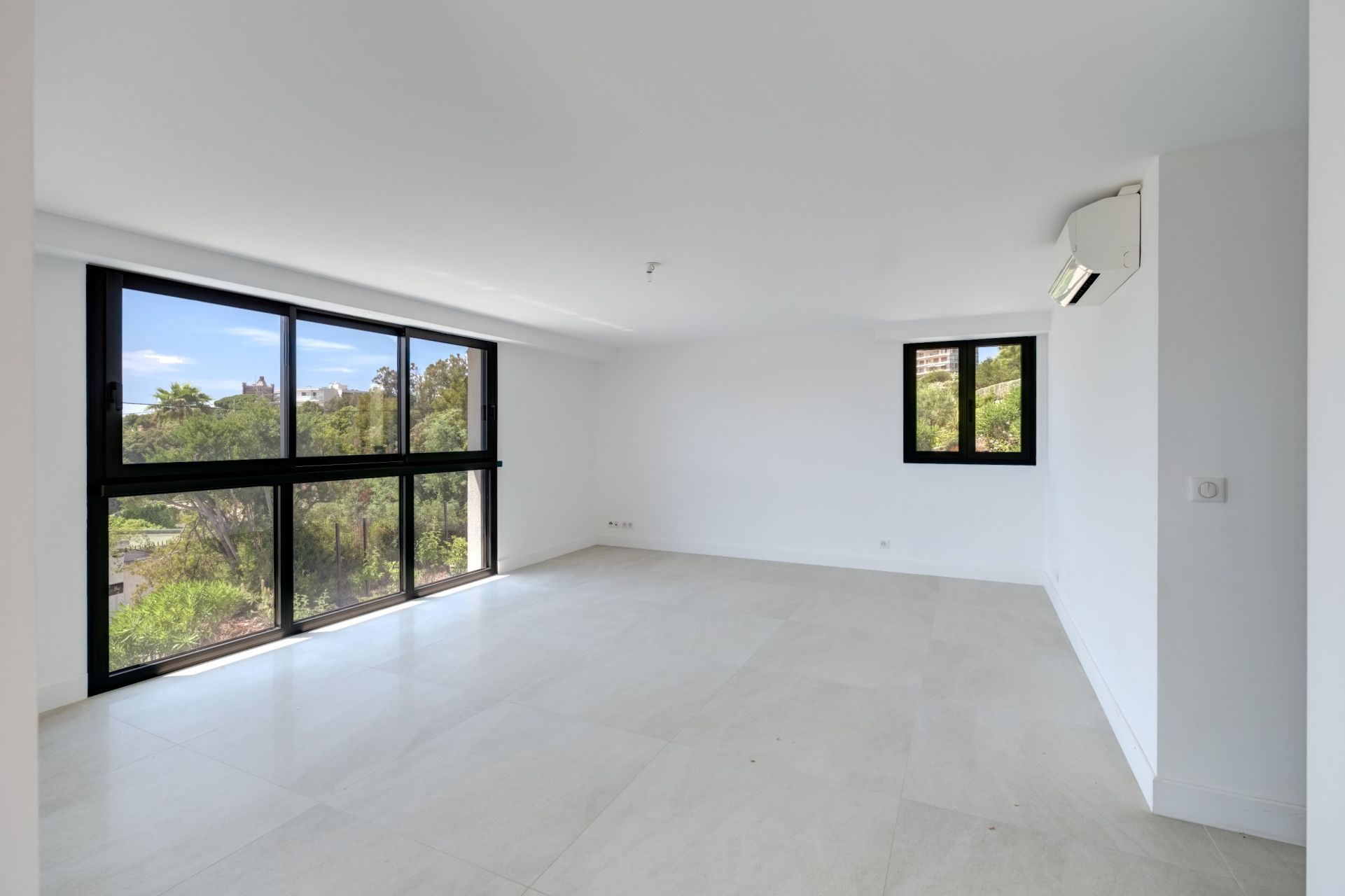 appartement de luxe 3 Pièces en vente sur VALLAURIS (06220)