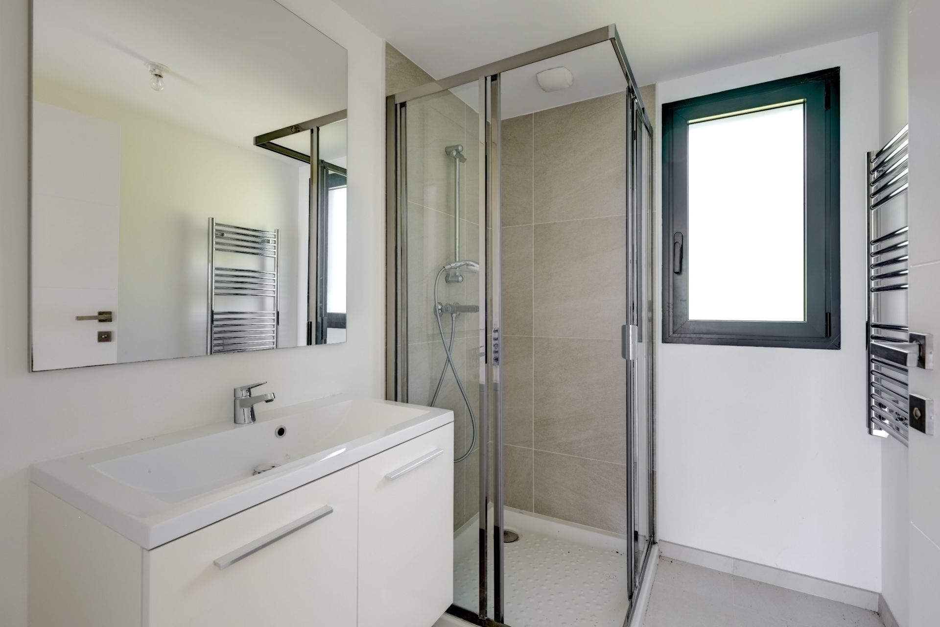 appartement de luxe 3 Pièces en vente sur VALLAURIS (06220)