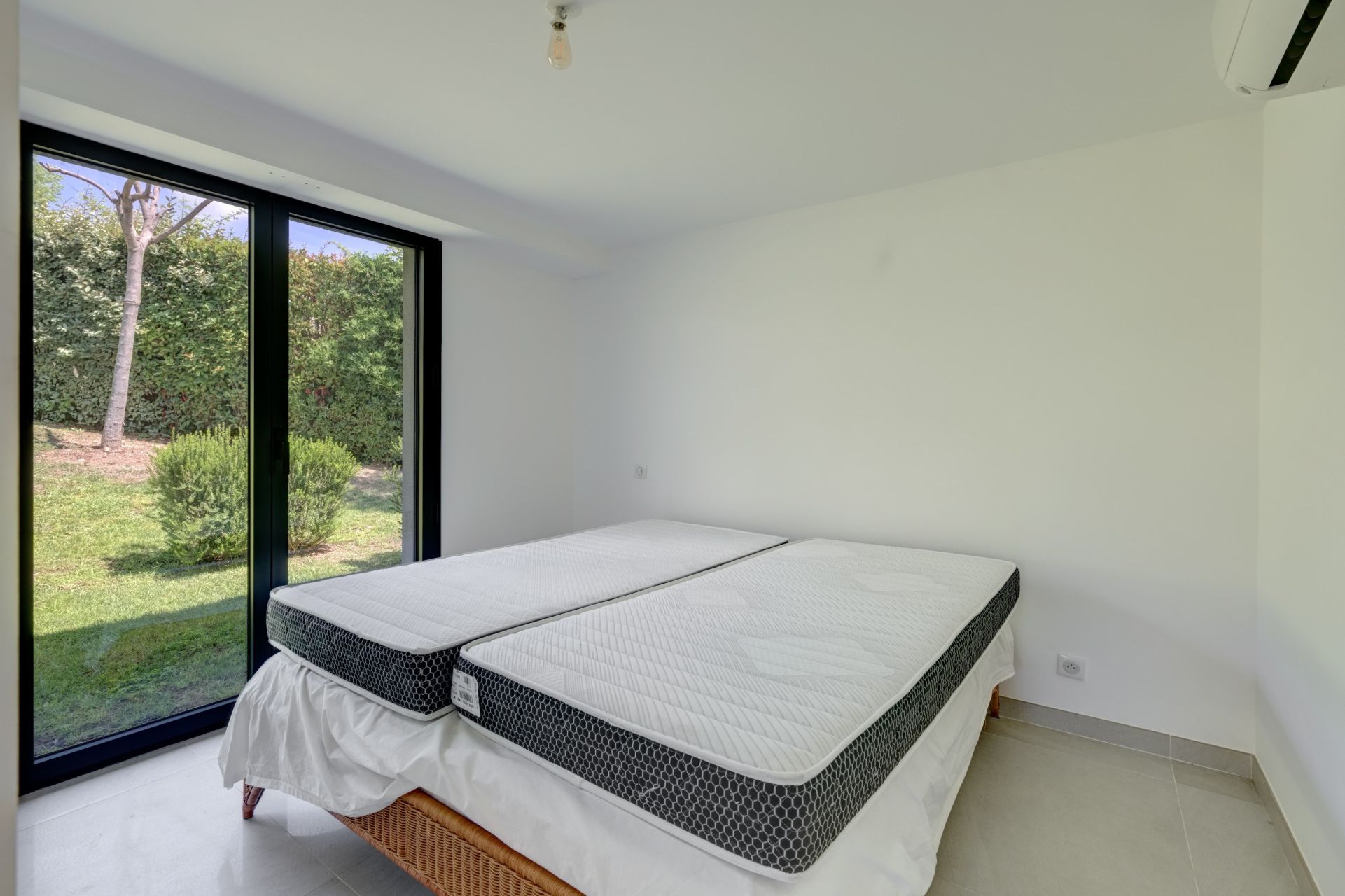 appartement de luxe 3 Pièces en vente sur VALLAURIS (06220)