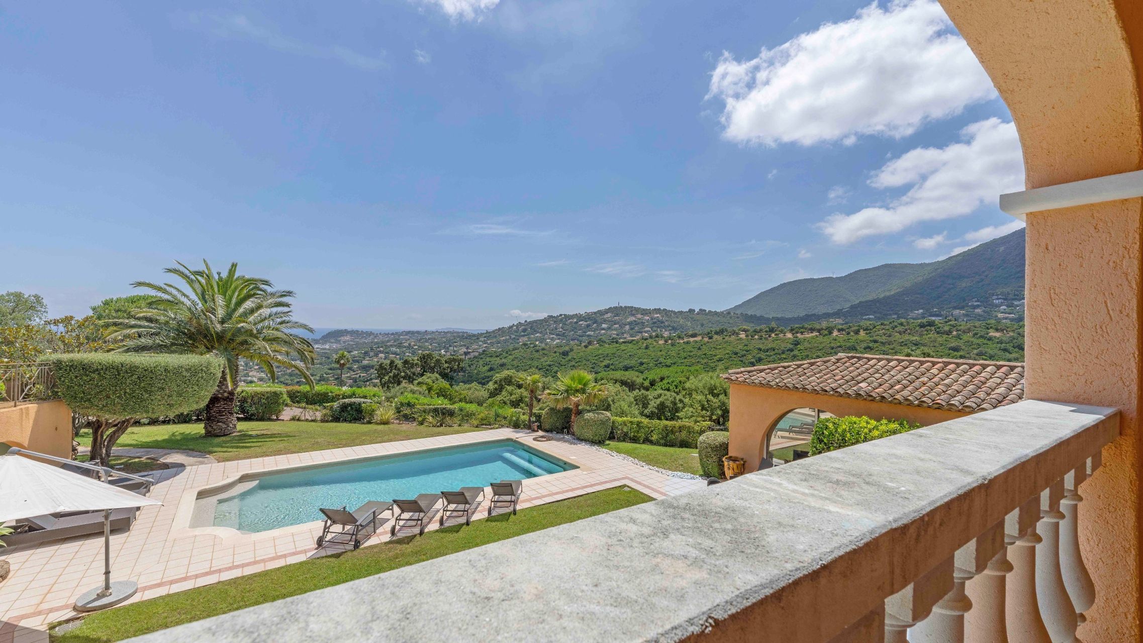 bastide 12 Pièces en vente sur CAVALAIRE SUR MER (83240)