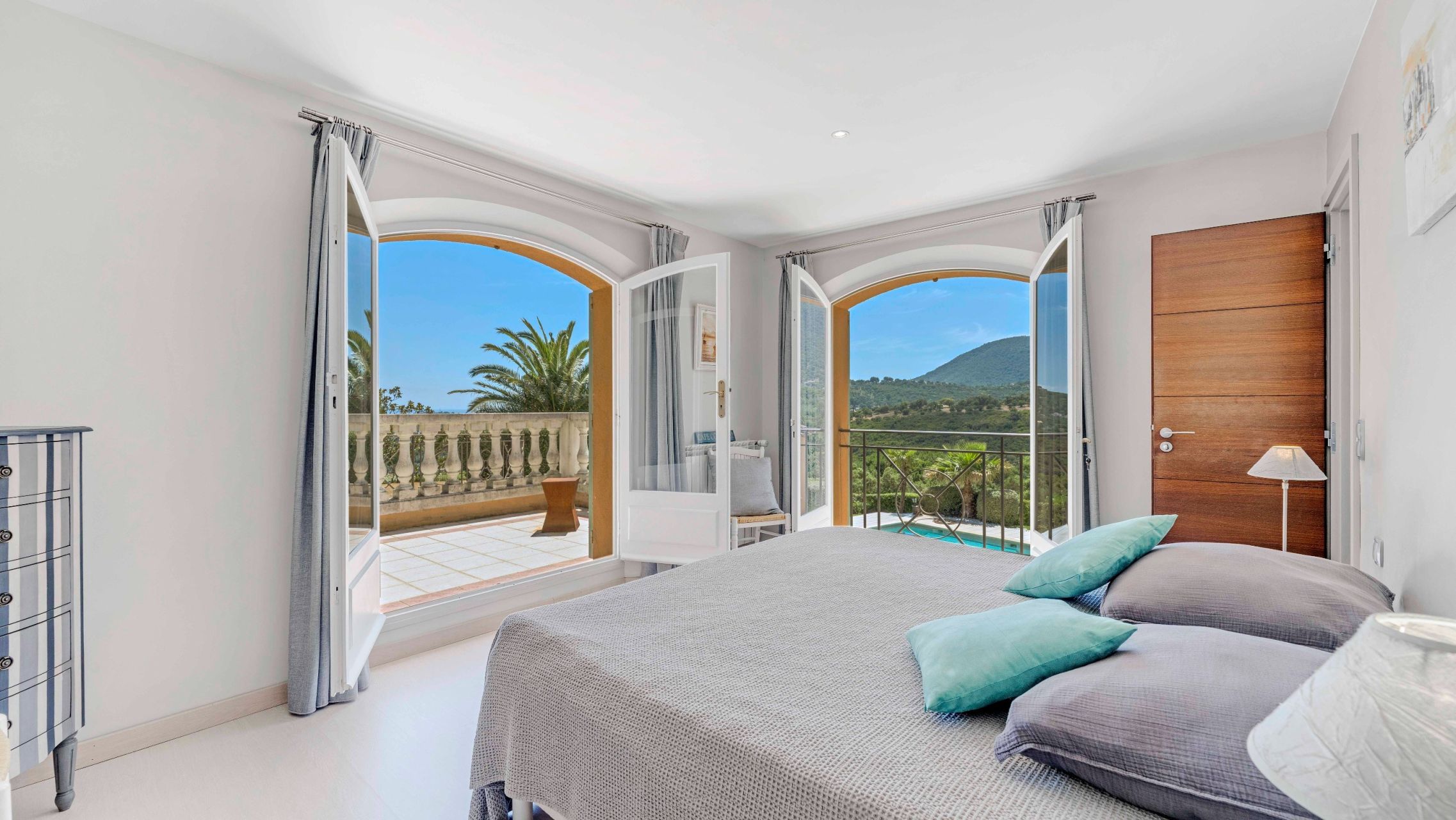 bastide 12 Pièces en vente sur CAVALAIRE SUR MER (83240)