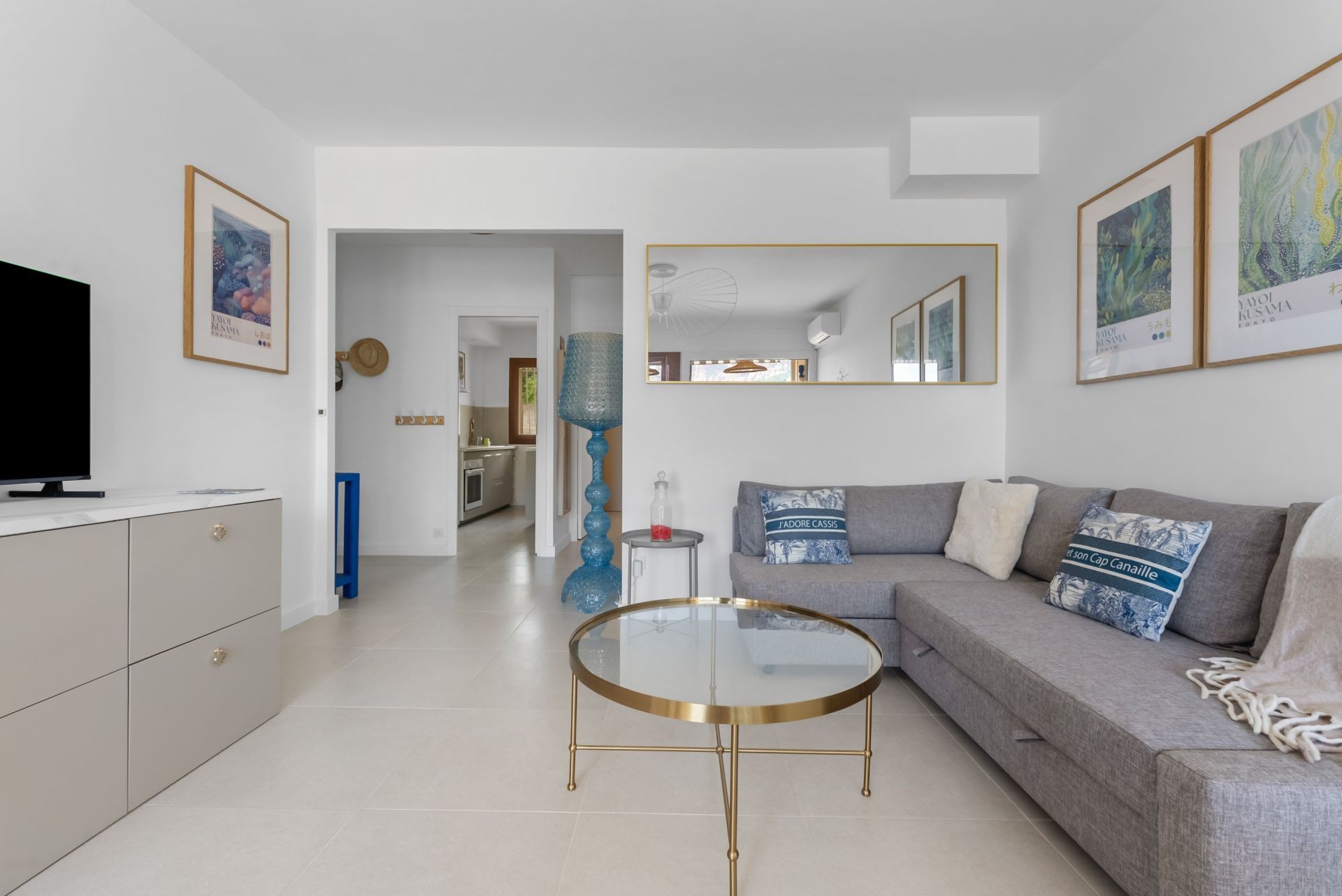 luxury apartment 2 Rooms for rent on CASSIS (13260)
