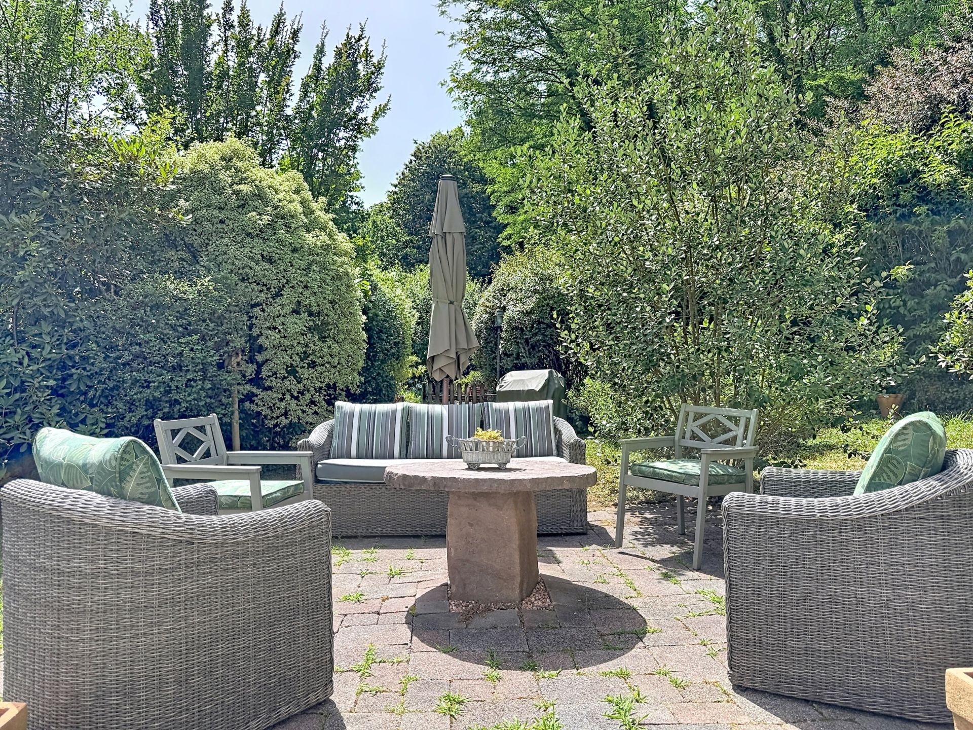 luxury house 7 Rooms for sale on ST PEE SUR NIVELLE (64310)