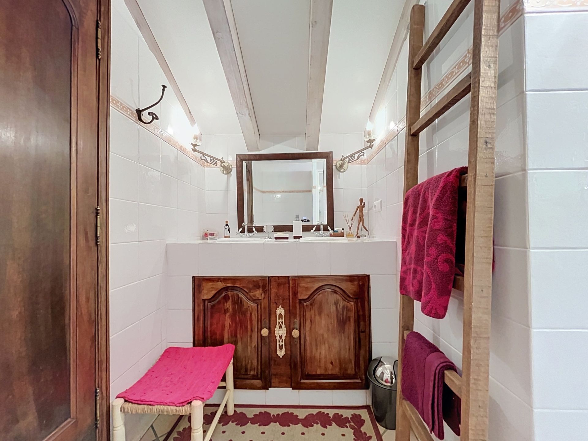 luxury house 7 Rooms for sale on ST PEE SUR NIVELLE (64310)