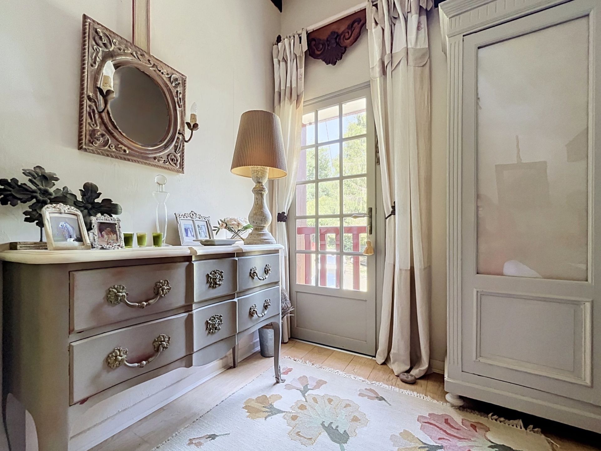 luxury house 7 Rooms for sale on ST PEE SUR NIVELLE (64310)