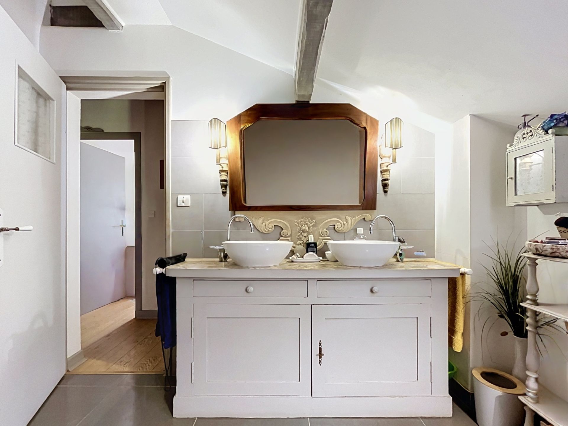 luxury house 7 Rooms for sale on ST PEE SUR NIVELLE (64310)