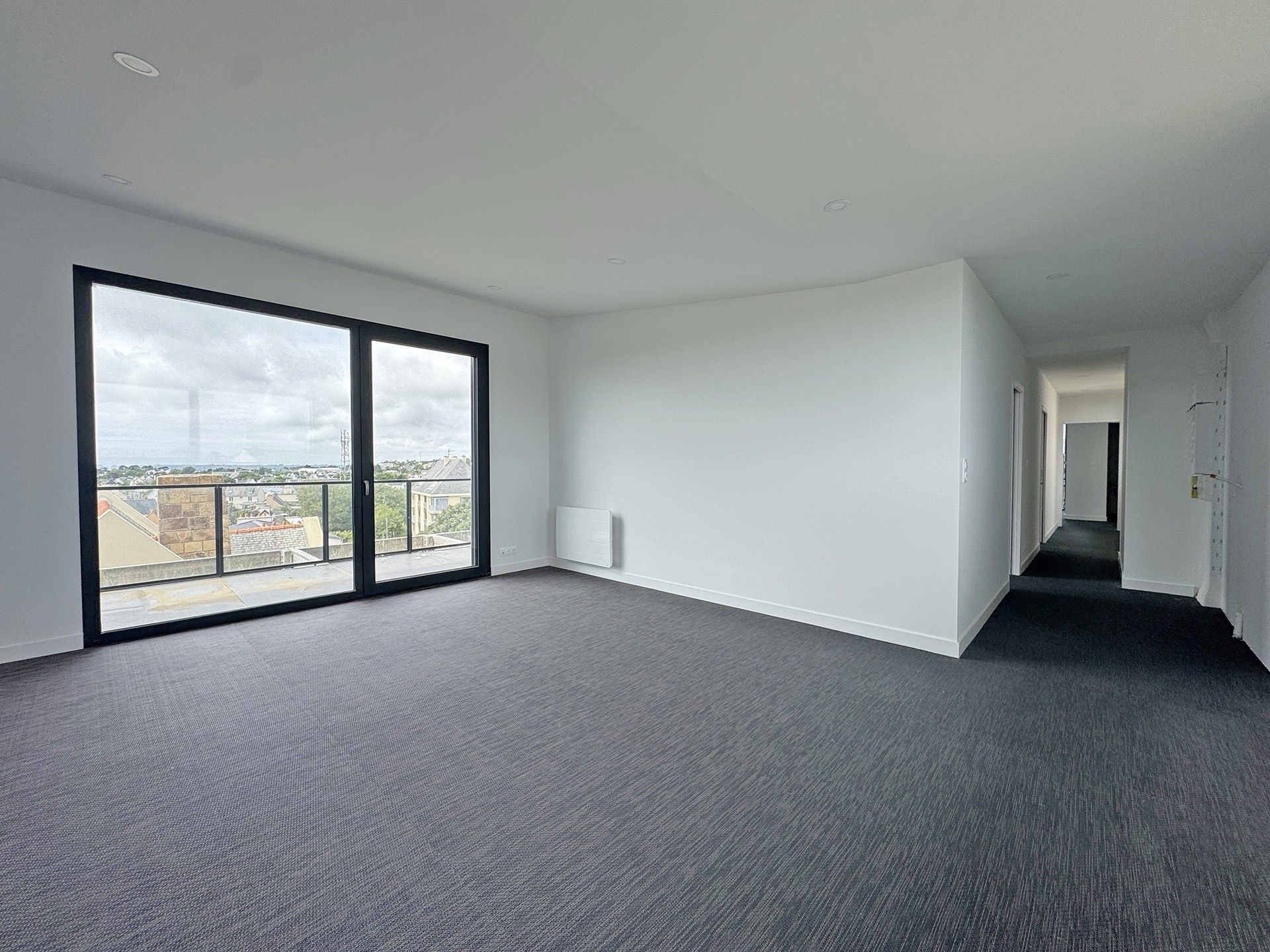 luxury apartment 6 Rooms for sale on CROZON (29160)
