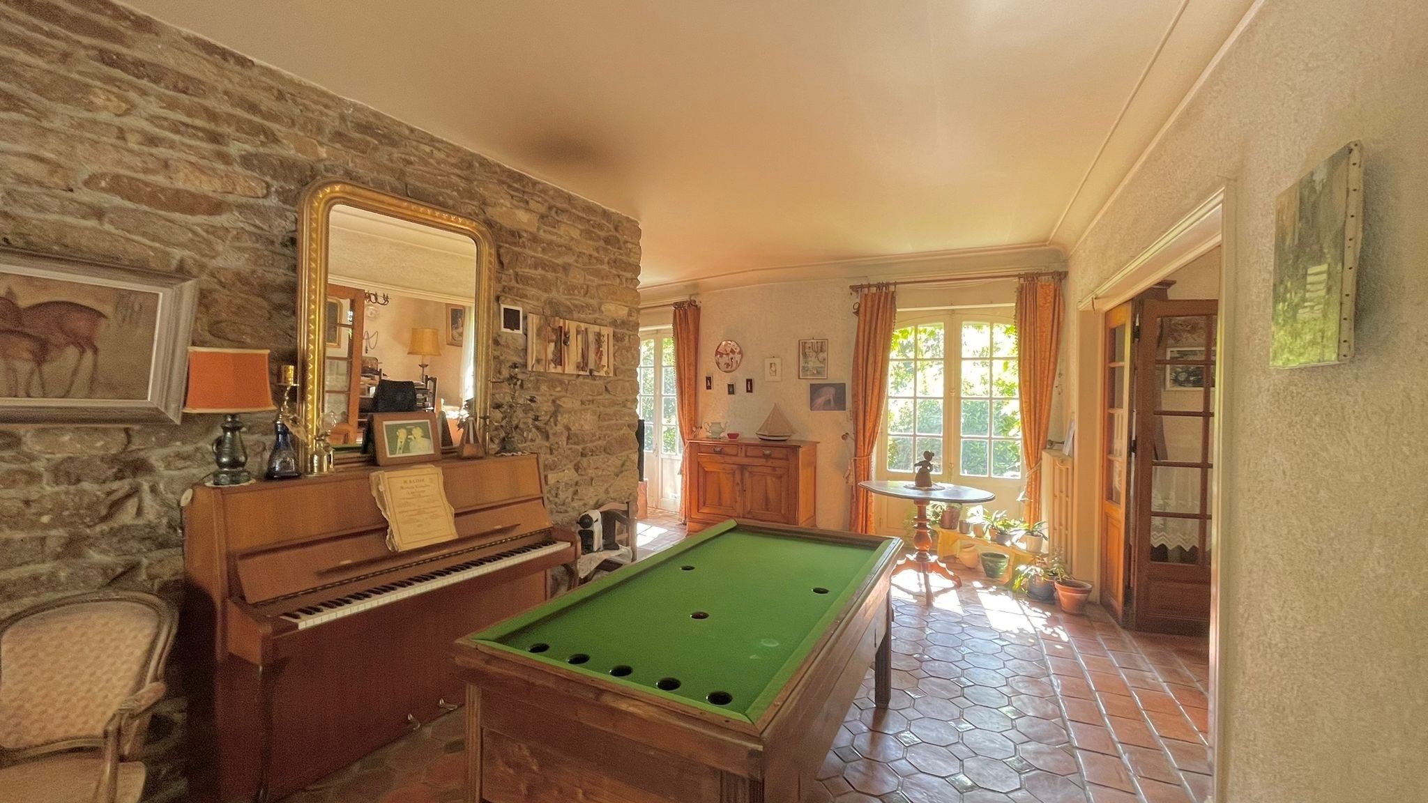 luxury house 7 Rooms for sale on DOUARNENEZ (29100)
