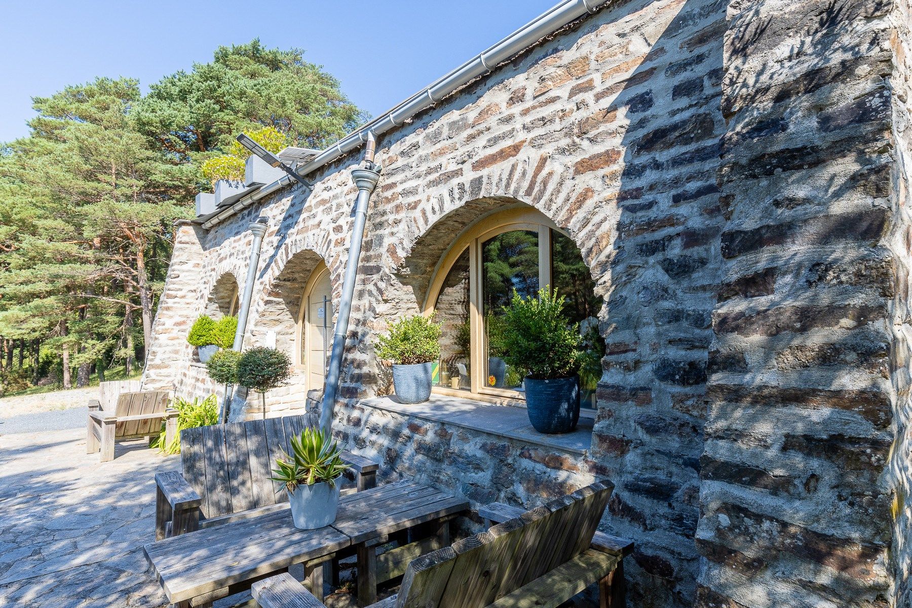 luxury house 9 Rooms for sale on MAZAMET (81200)