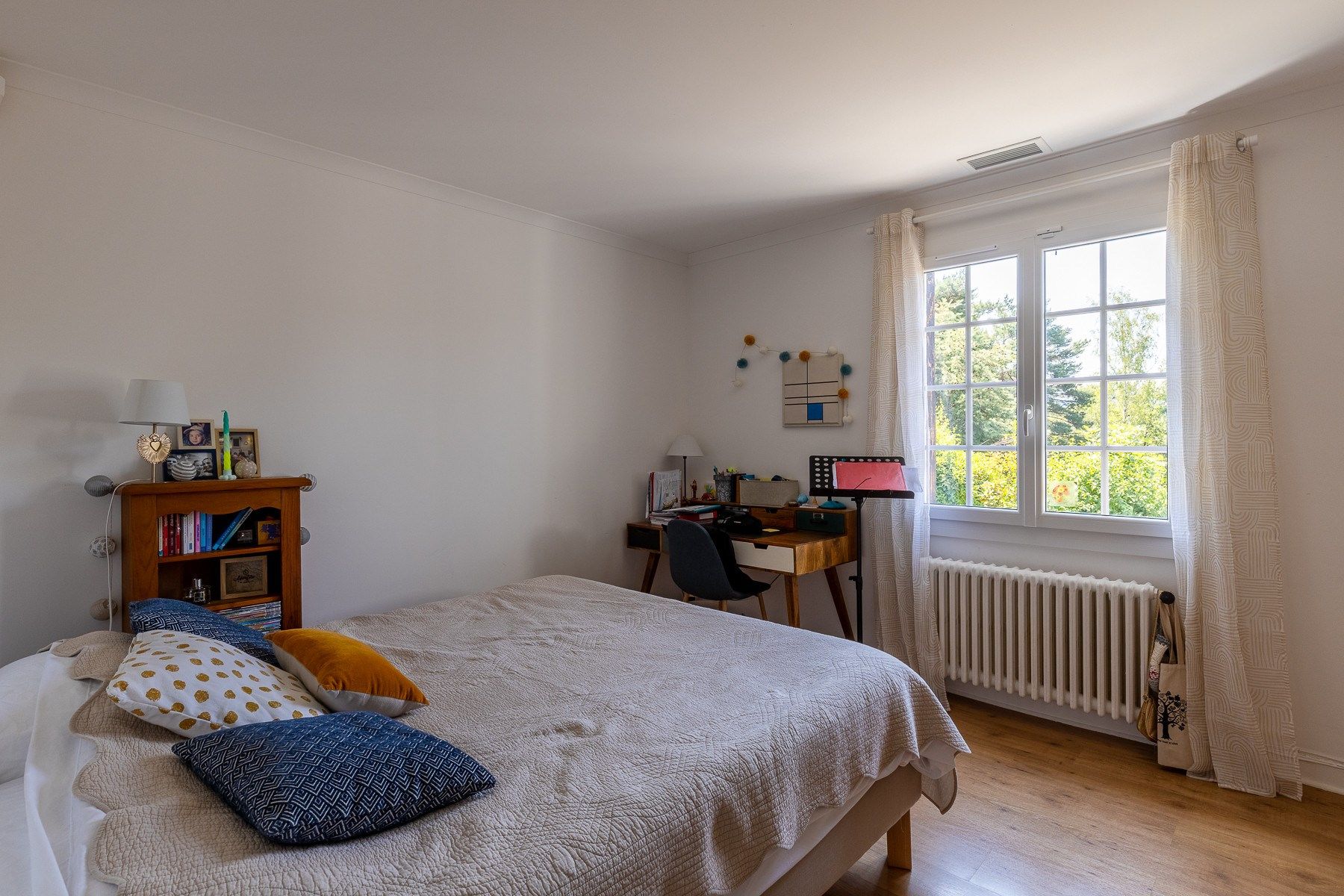 luxury house 9 Rooms for sale on MAZAMET (81200)