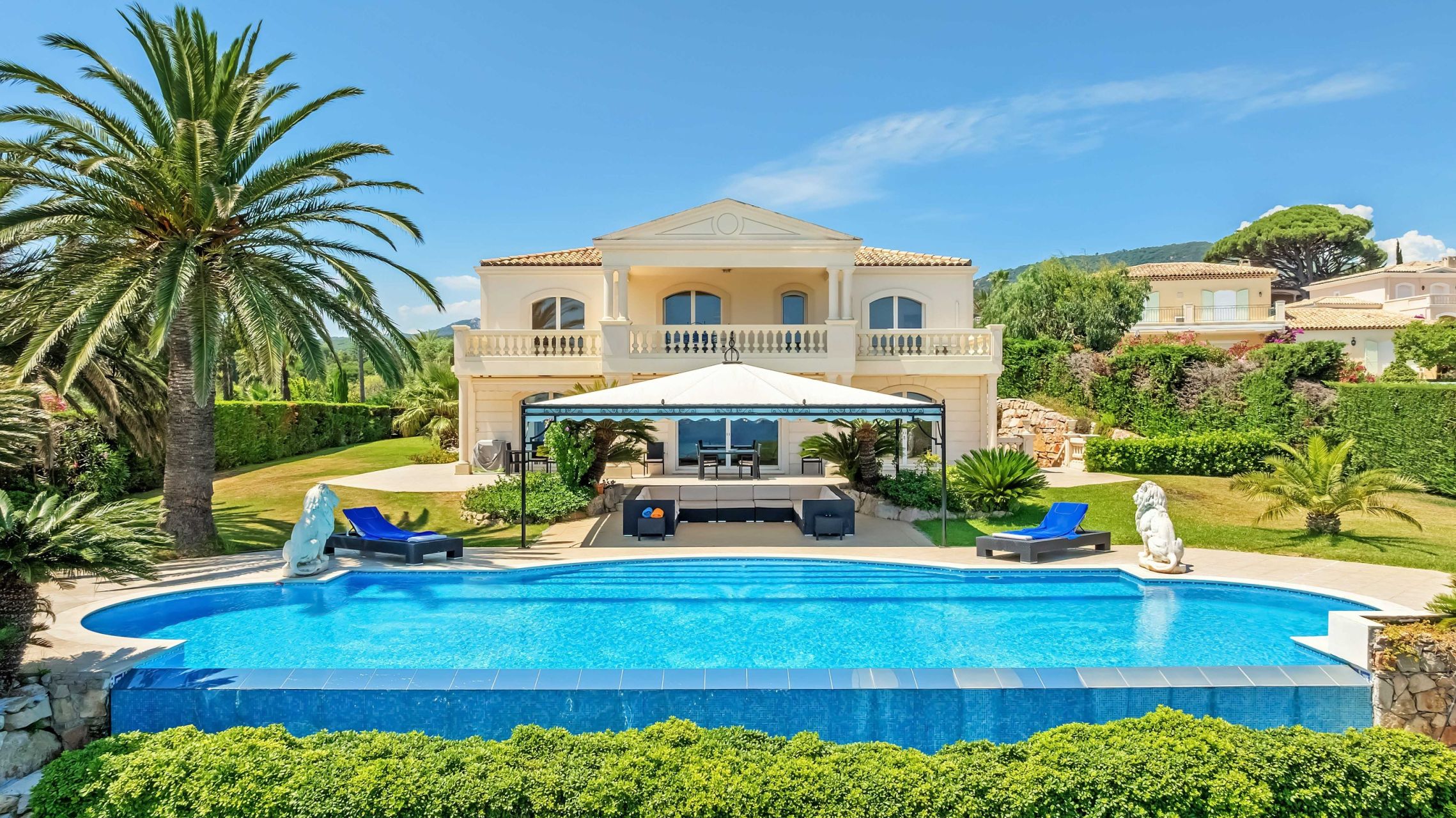 mansion 10 Rooms for sale on GRIMAUD (83310)