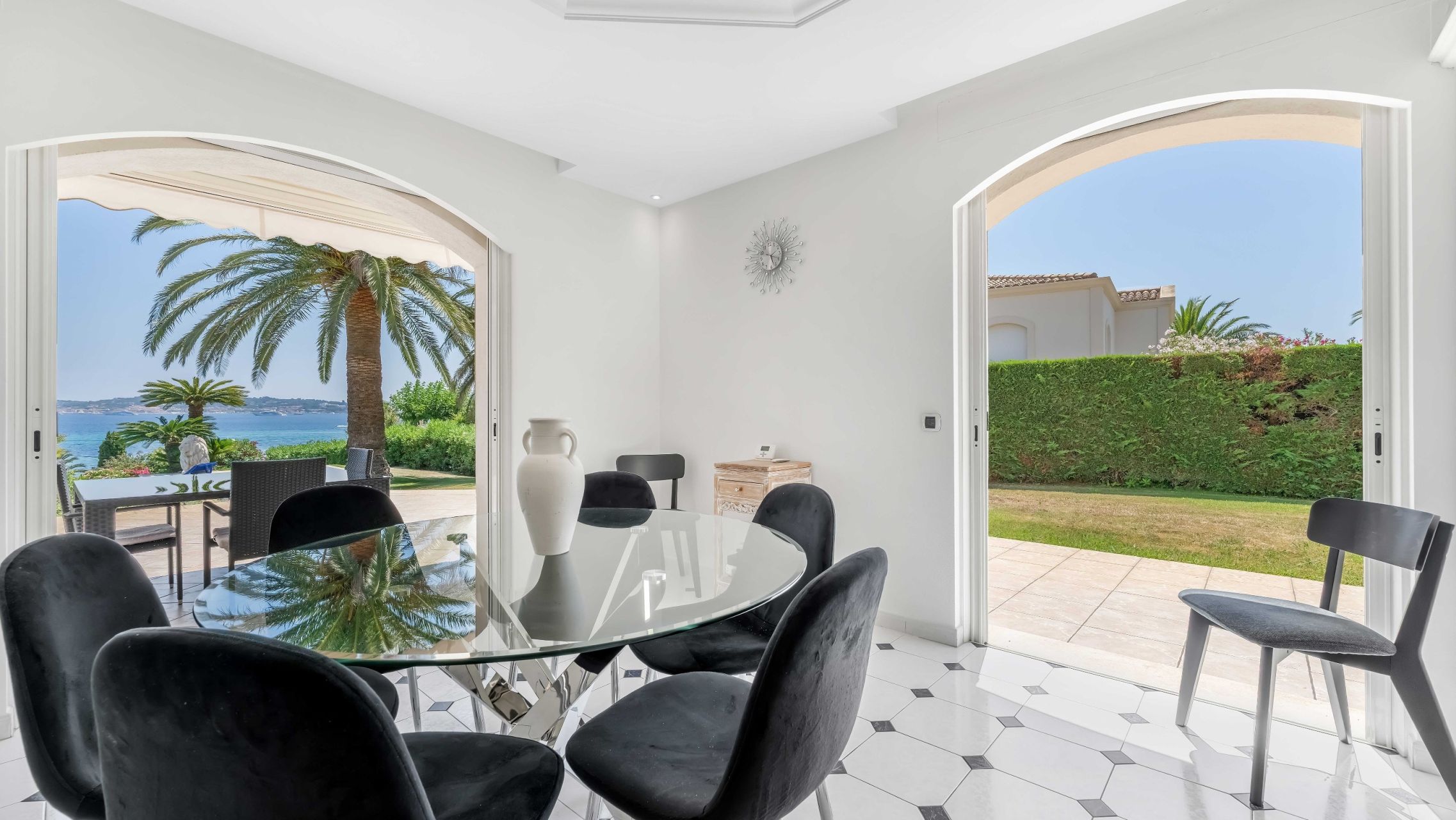 mansion 10 Rooms for sale on GRIMAUD (83310)