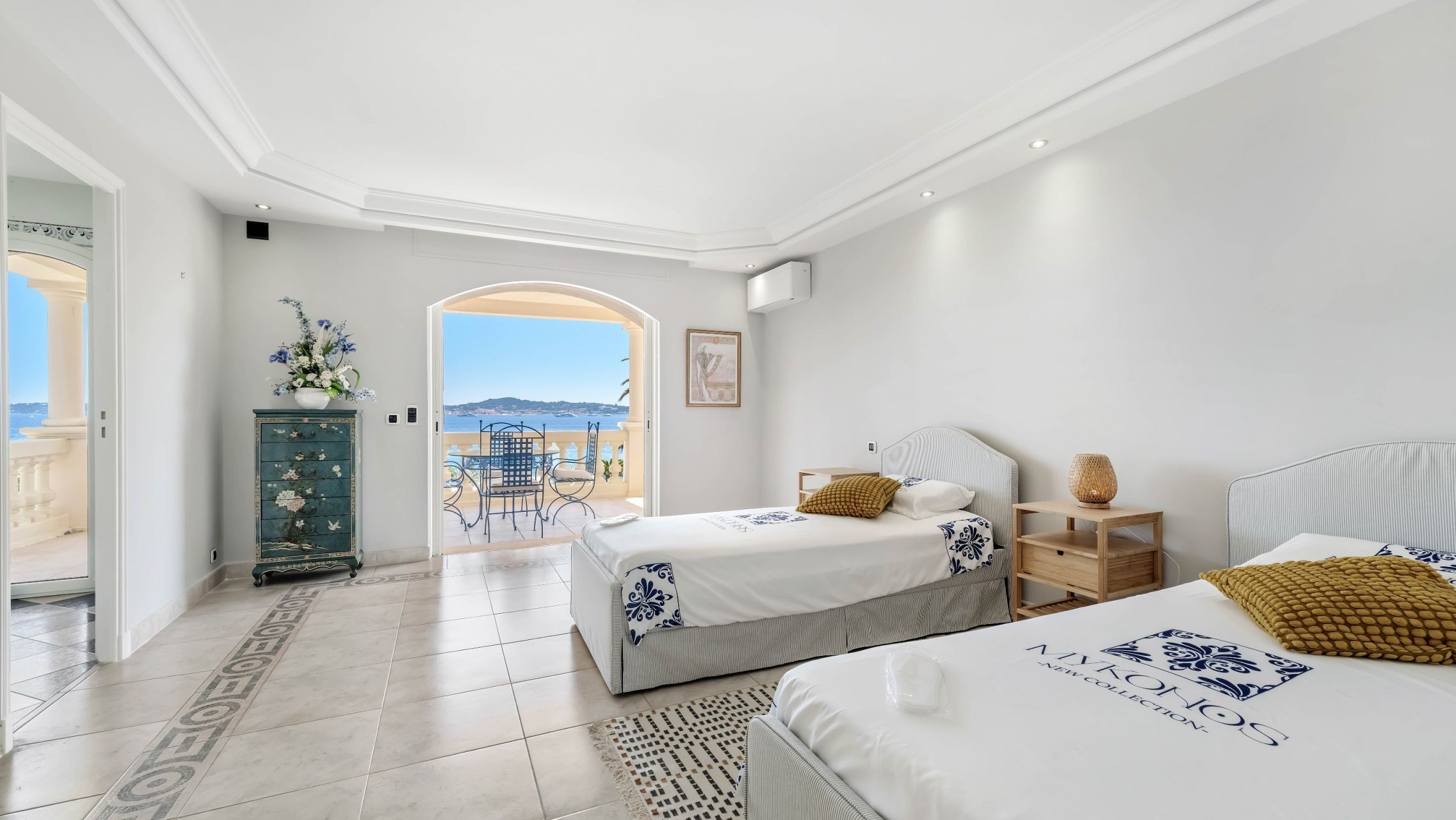 mansion 10 Rooms for sale on GRIMAUD (83310)