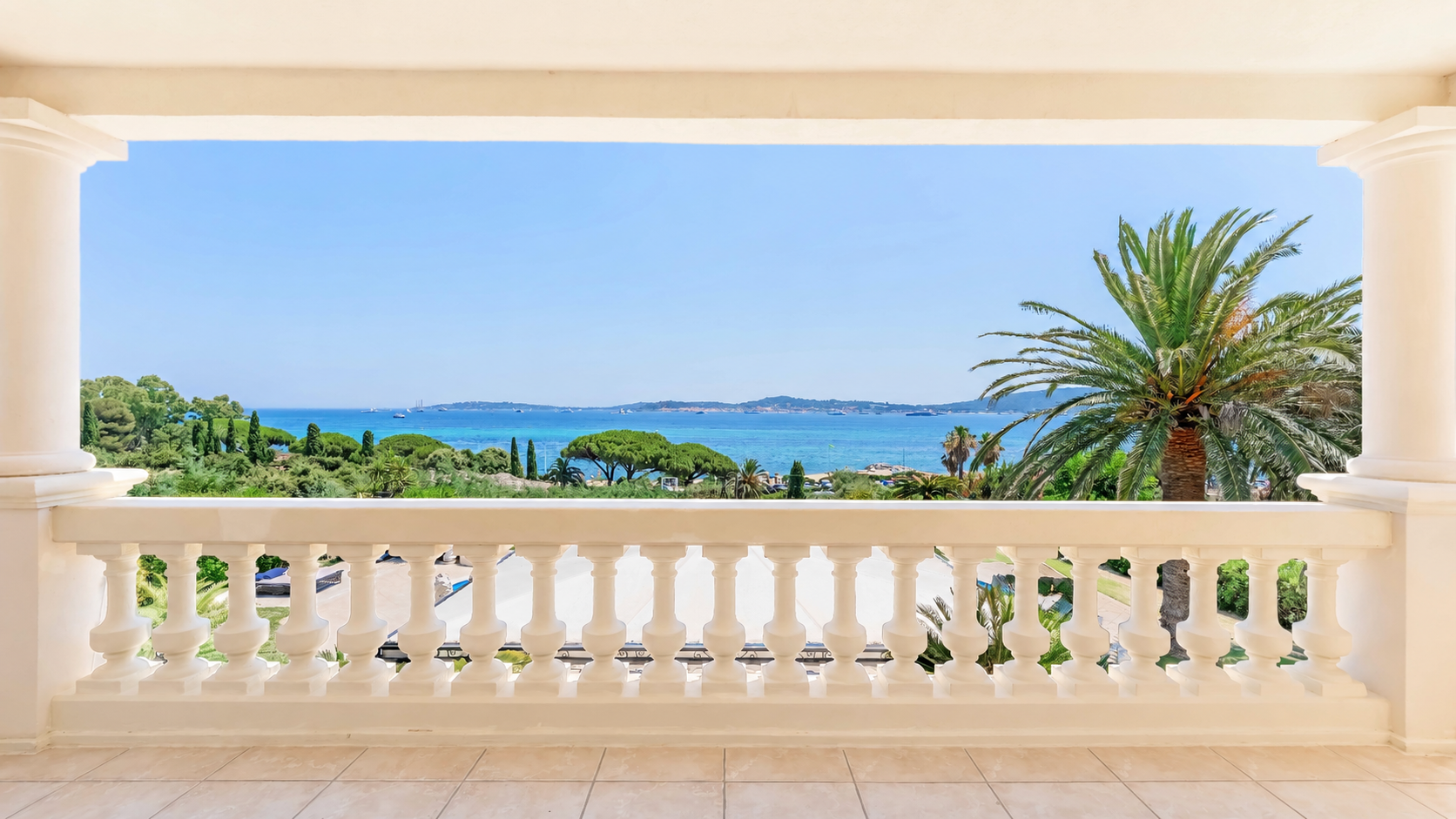 mansion 10 Rooms for sale on GRIMAUD (83310)