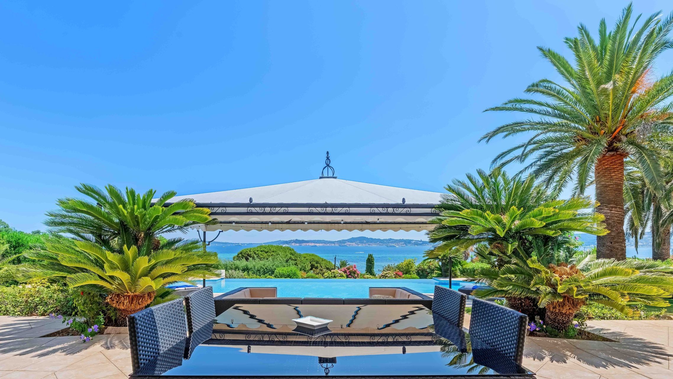 mansion 10 Rooms for sale on GRIMAUD (83310)