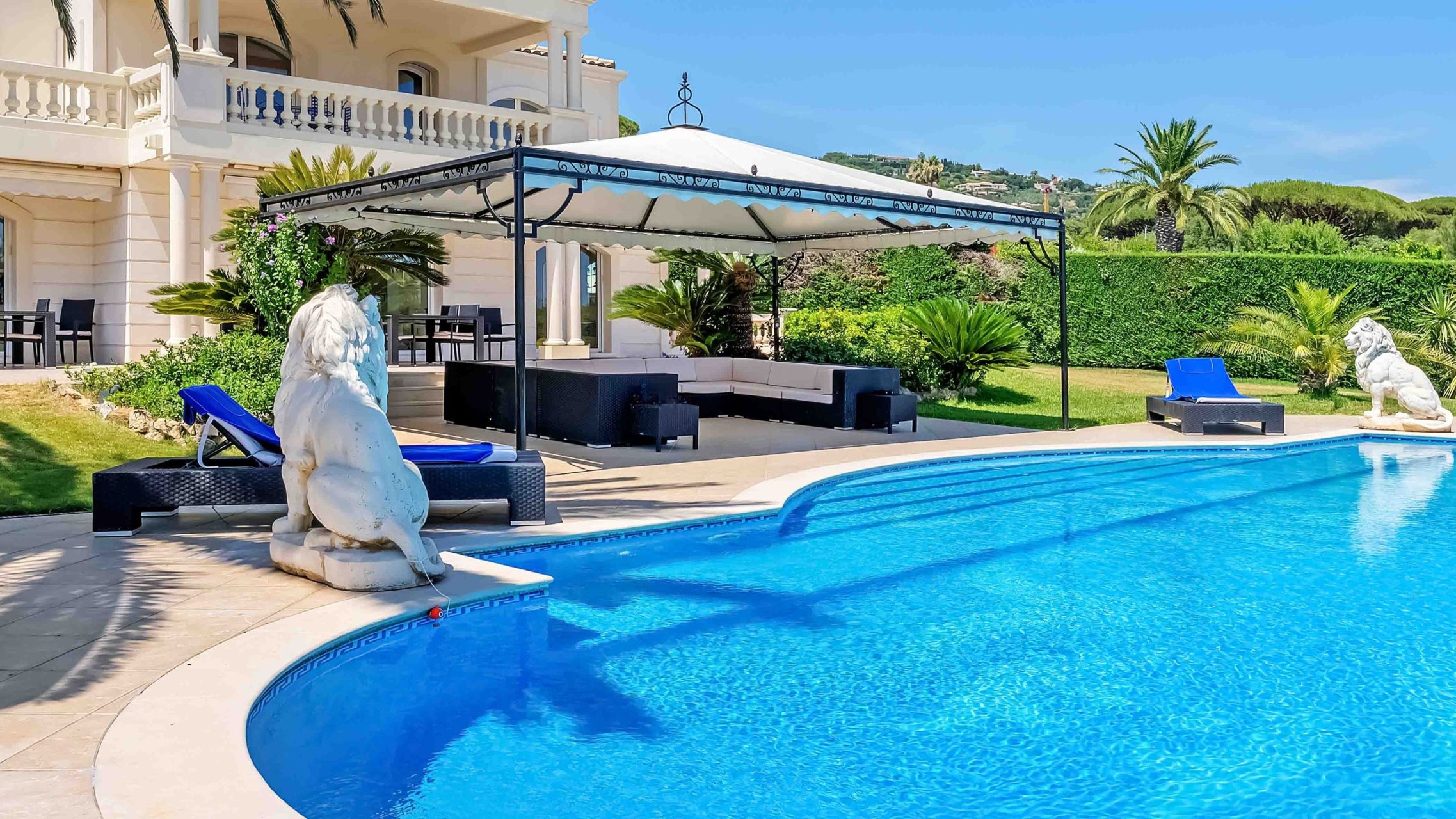 mansion 10 Rooms for sale on GRIMAUD (83310)