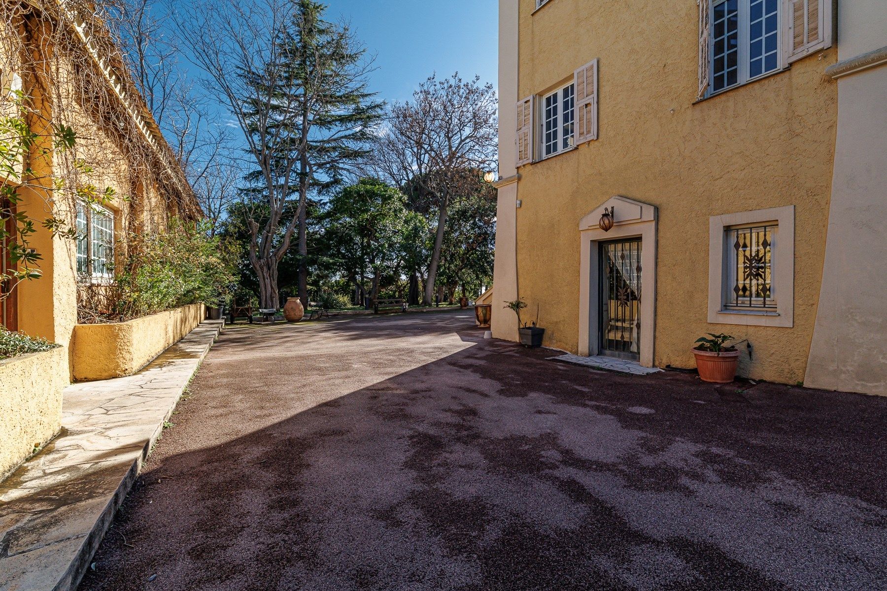 mansion 23 Rooms for sale on NICE (06000)