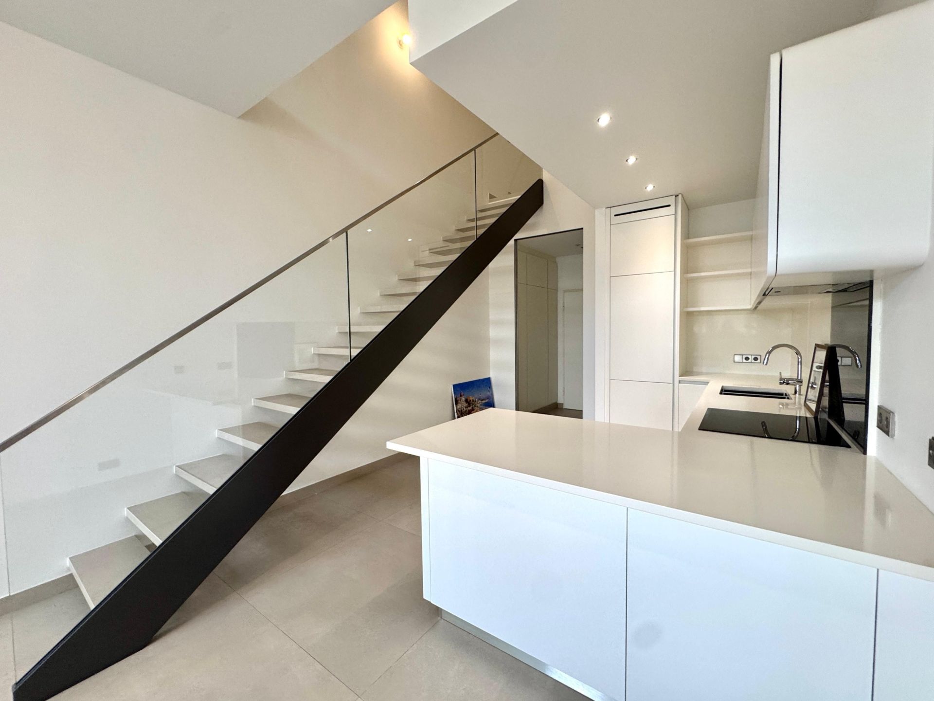 luxury apartment 2 Rooms for rent on MONACO (98000)