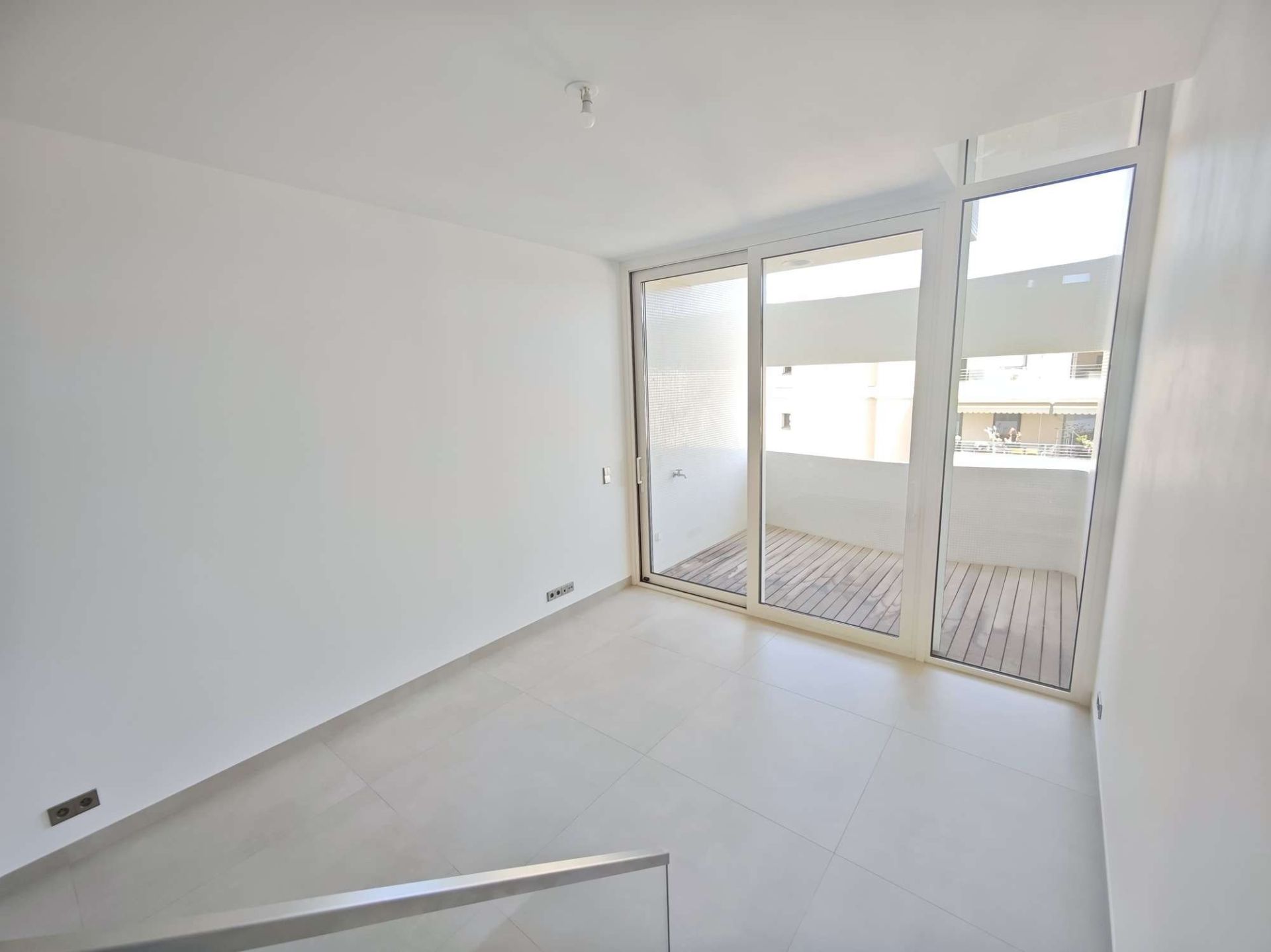 luxury apartment 2 Rooms for rent on MONACO (98000)