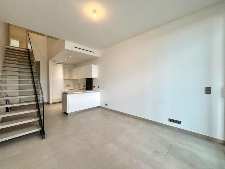 luxury apartment 2 Rooms for rent on MONACO (98000)