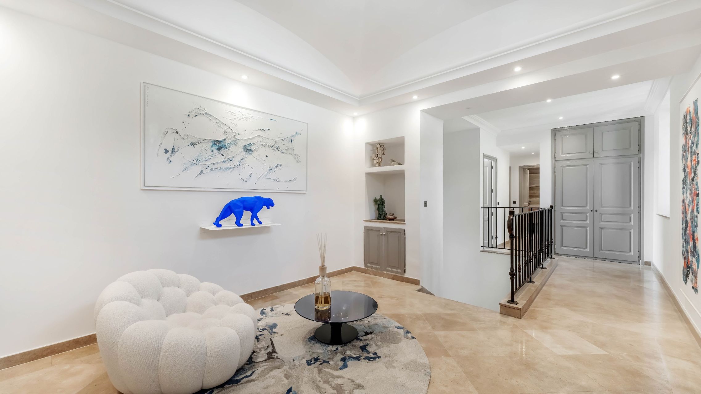 luxury villa 6 Rooms for sale on STE MAXIME (83120)