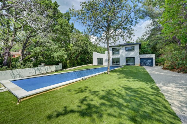 contemporary house 5 Rooms for rent on ROQUEVAIRE (13360)