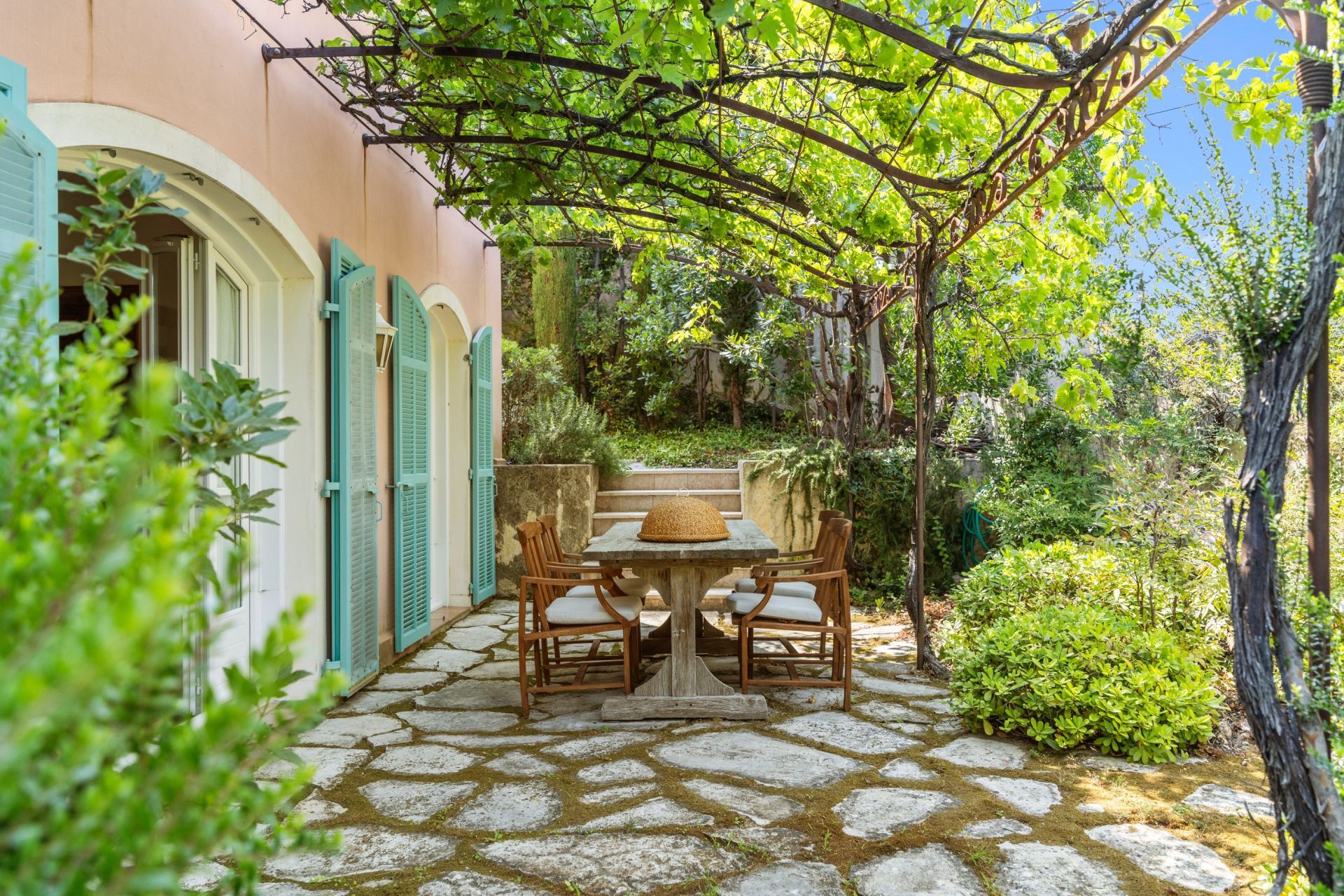 maison provençale de luxe 7 Pièces en vente sur MENTON (06500)